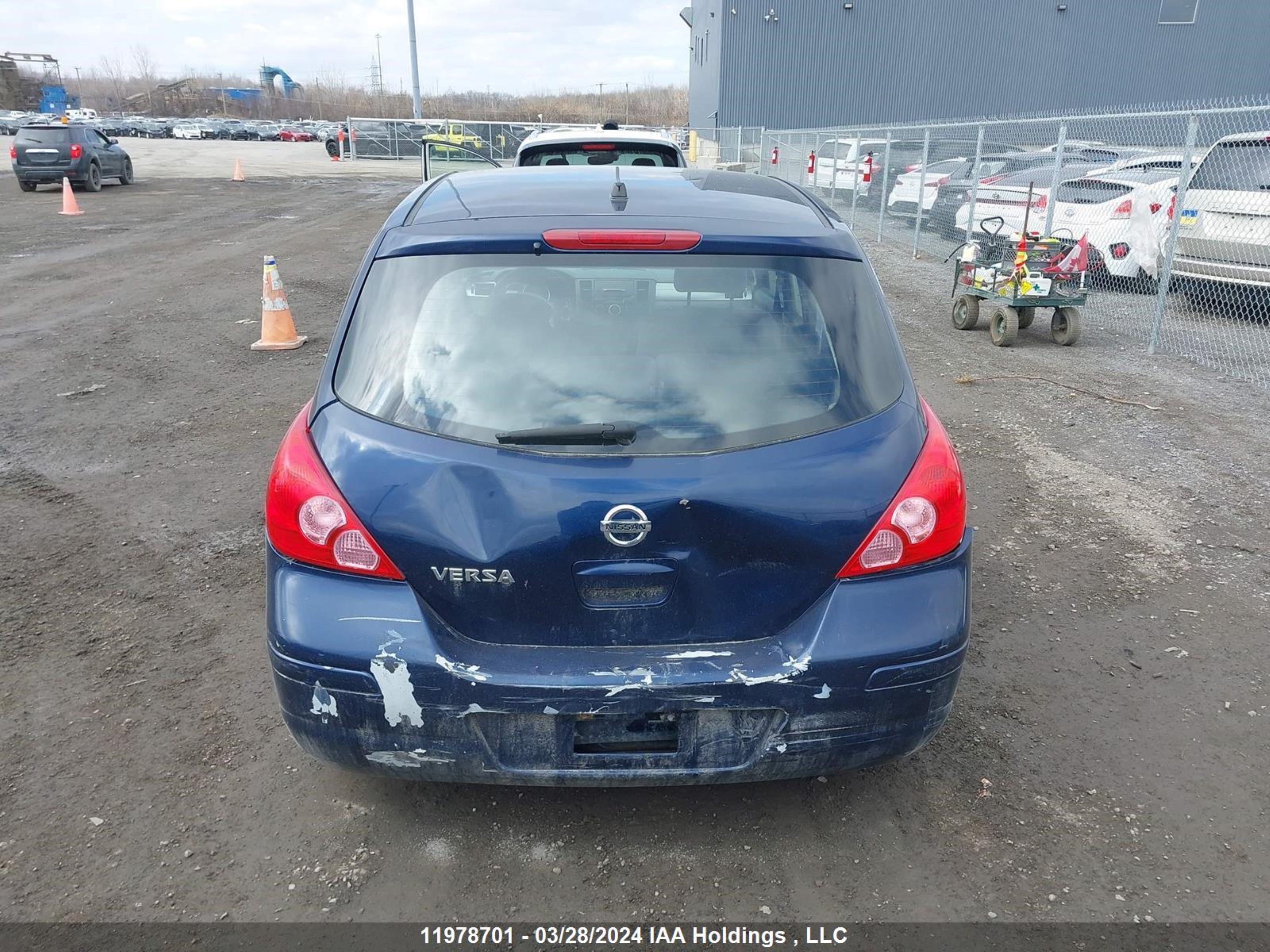 Photo 16 VIN: 3N1BC13E57L360071 - NISSAN VERSA 