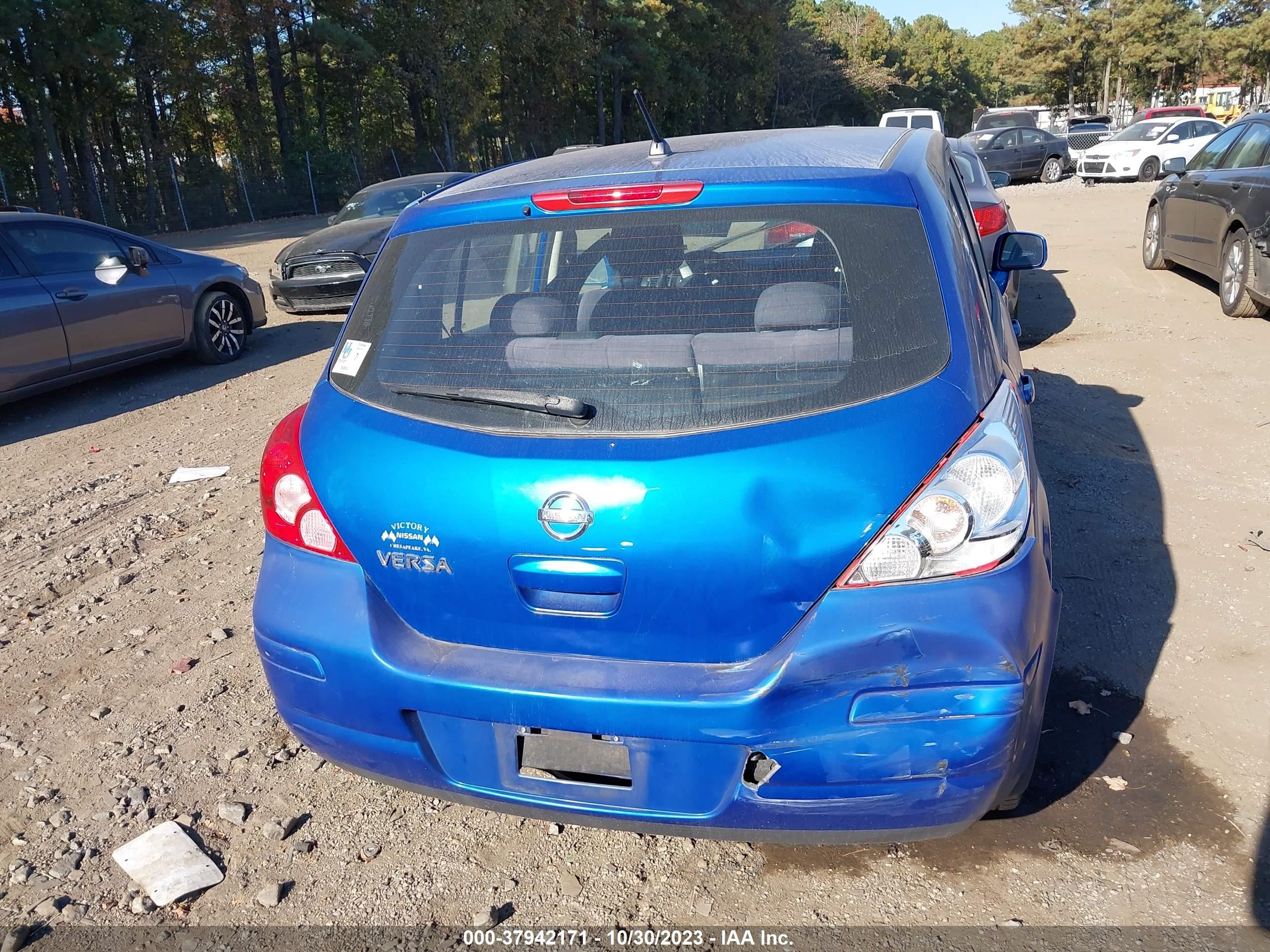 Photo 15 VIN: 3N1BC13E57L390798 - NISSAN VERSA 