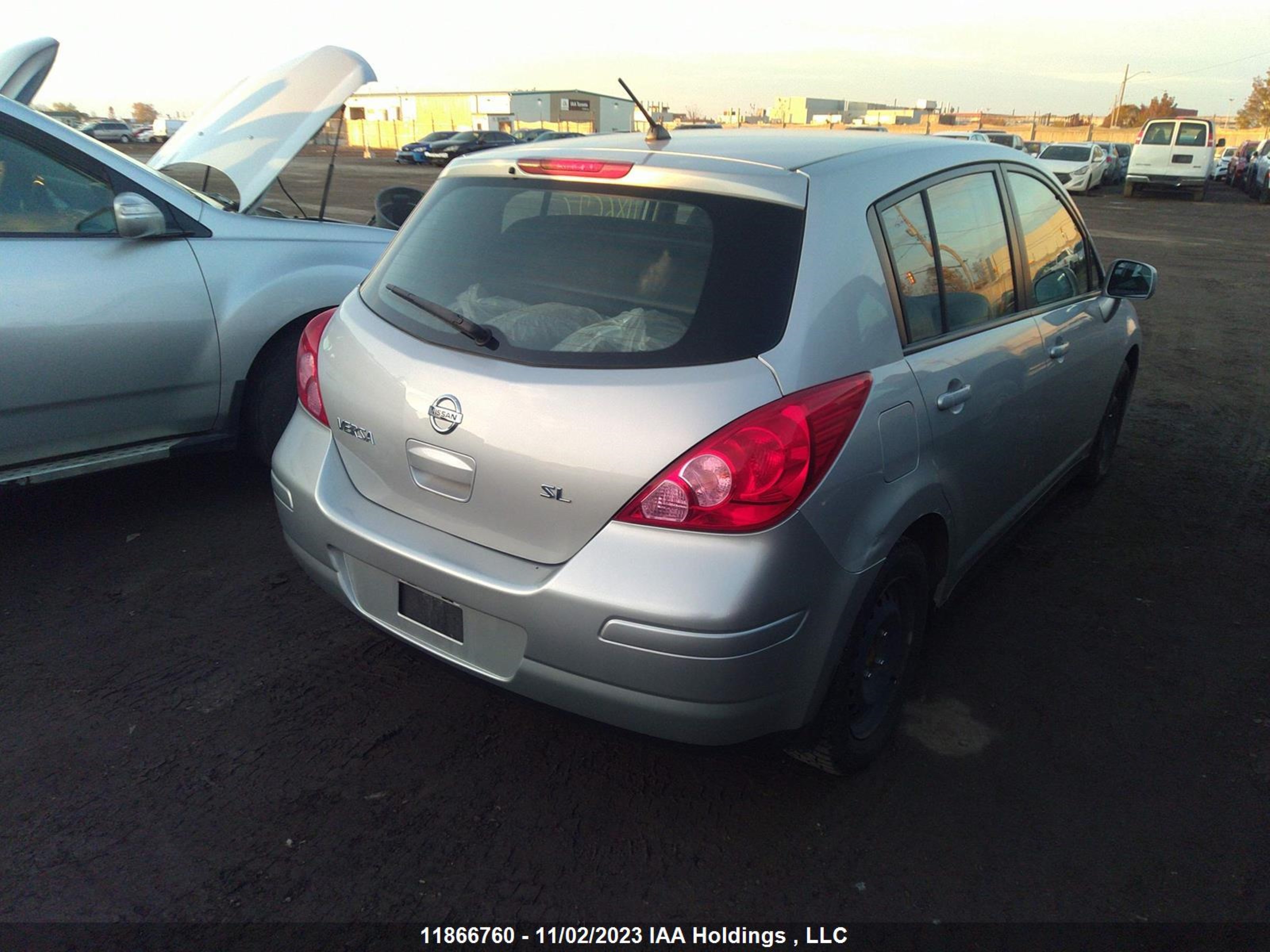 Photo 3 VIN: 3N1BC13E57L406109 - NISSAN VERSA 