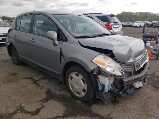 Photo 3 VIN: 3N1BC13E57L437375 - NISSAN VERSA 