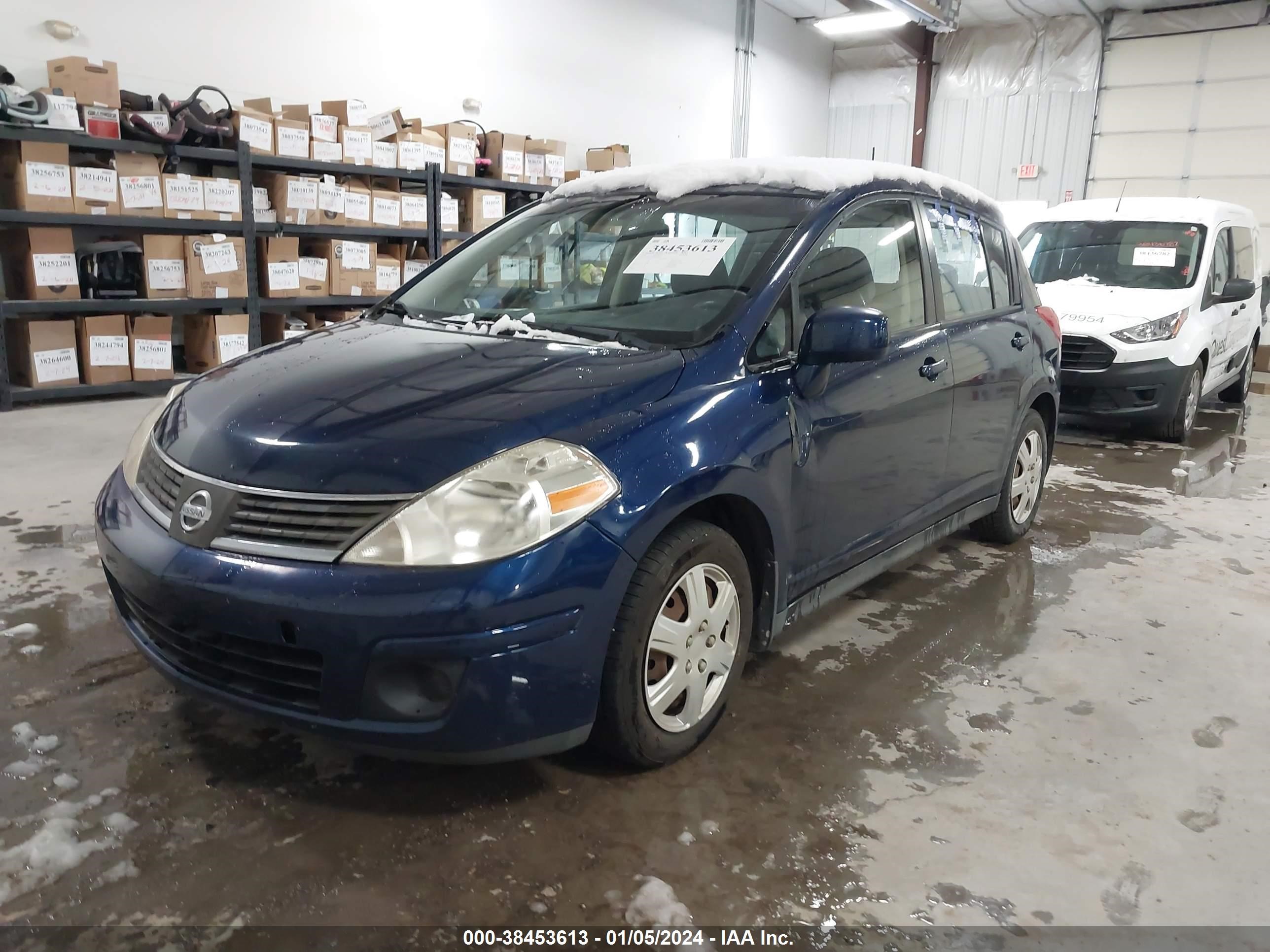 Photo 1 VIN: 3N1BC13E58L353185 - NISSAN VERSA 