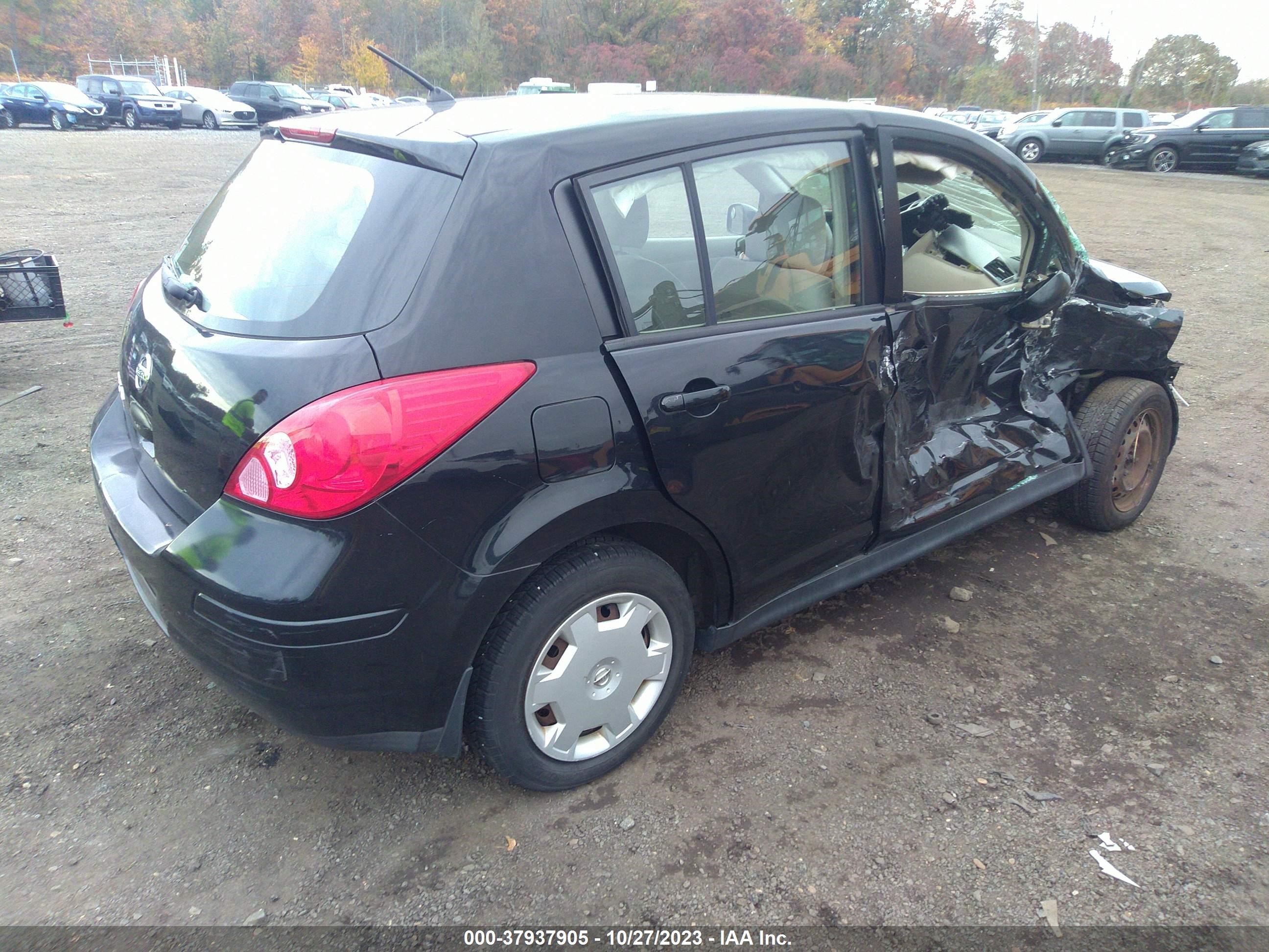 Photo 3 VIN: 3N1BC13E58L355437 - NISSAN VERSA 