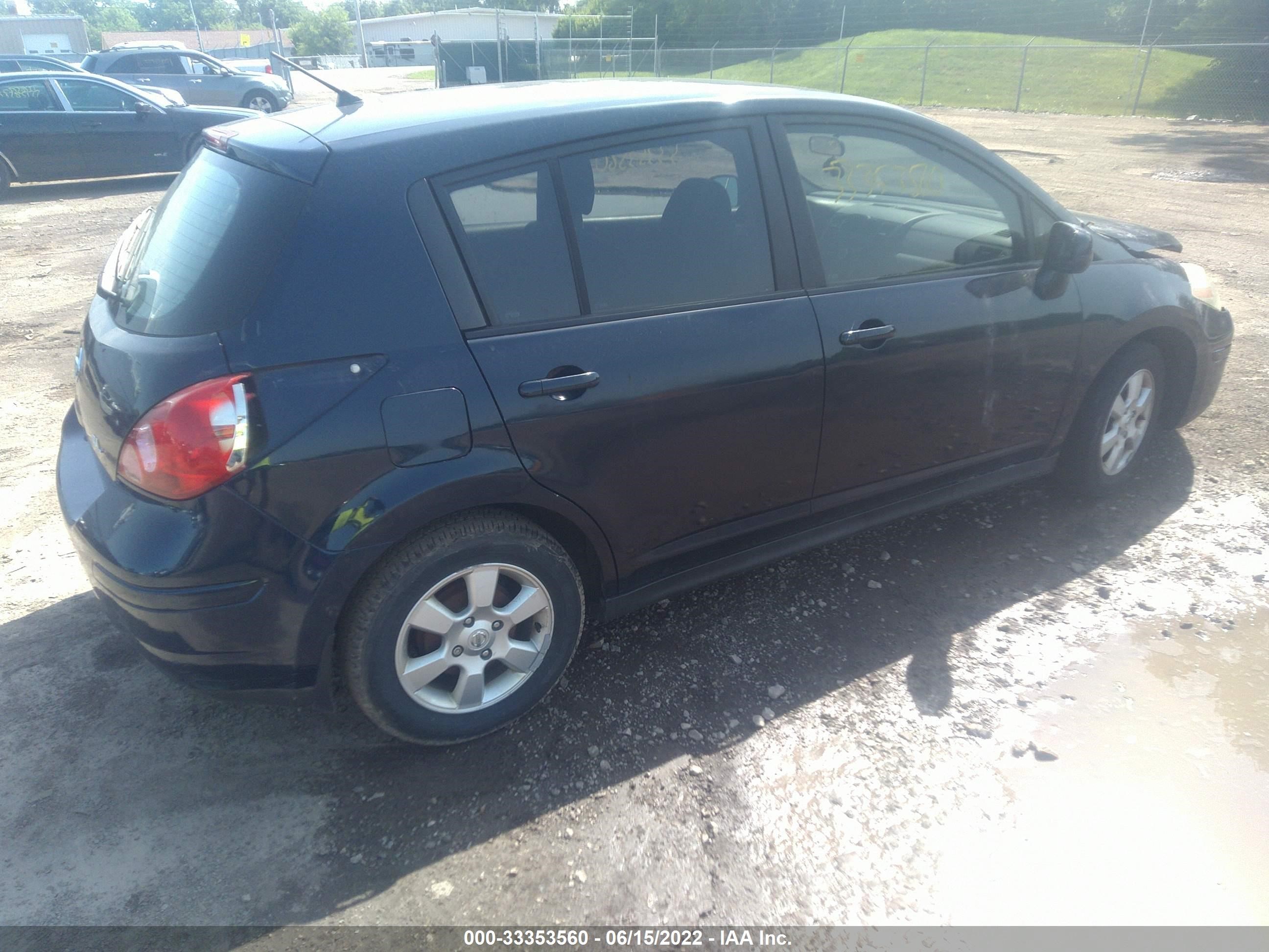 Photo 3 VIN: 3N1BC13E59L362681 - NISSAN VERSA 