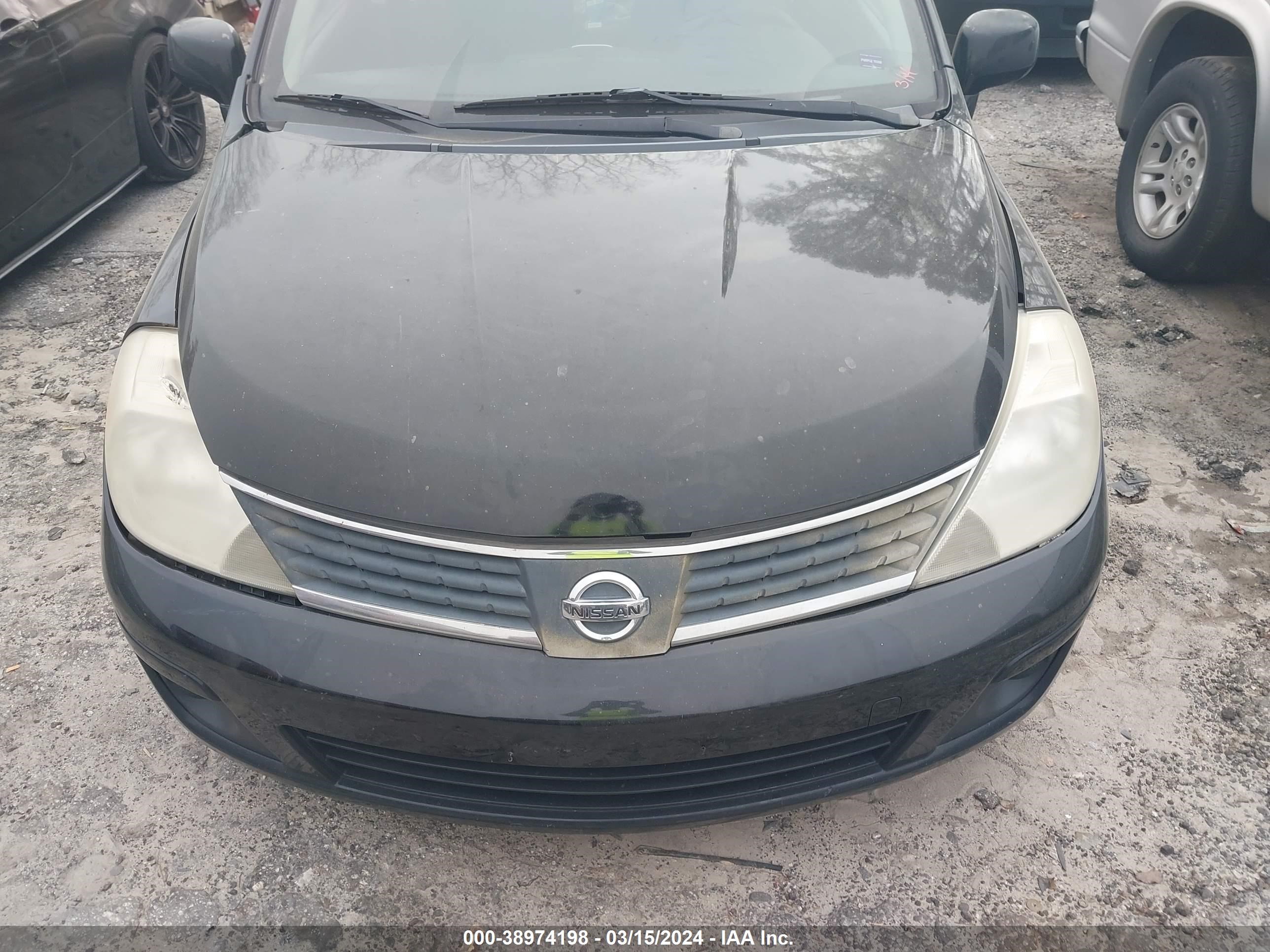 Photo 5 VIN: 3N1BC13E67L417992 - NISSAN VERSA 