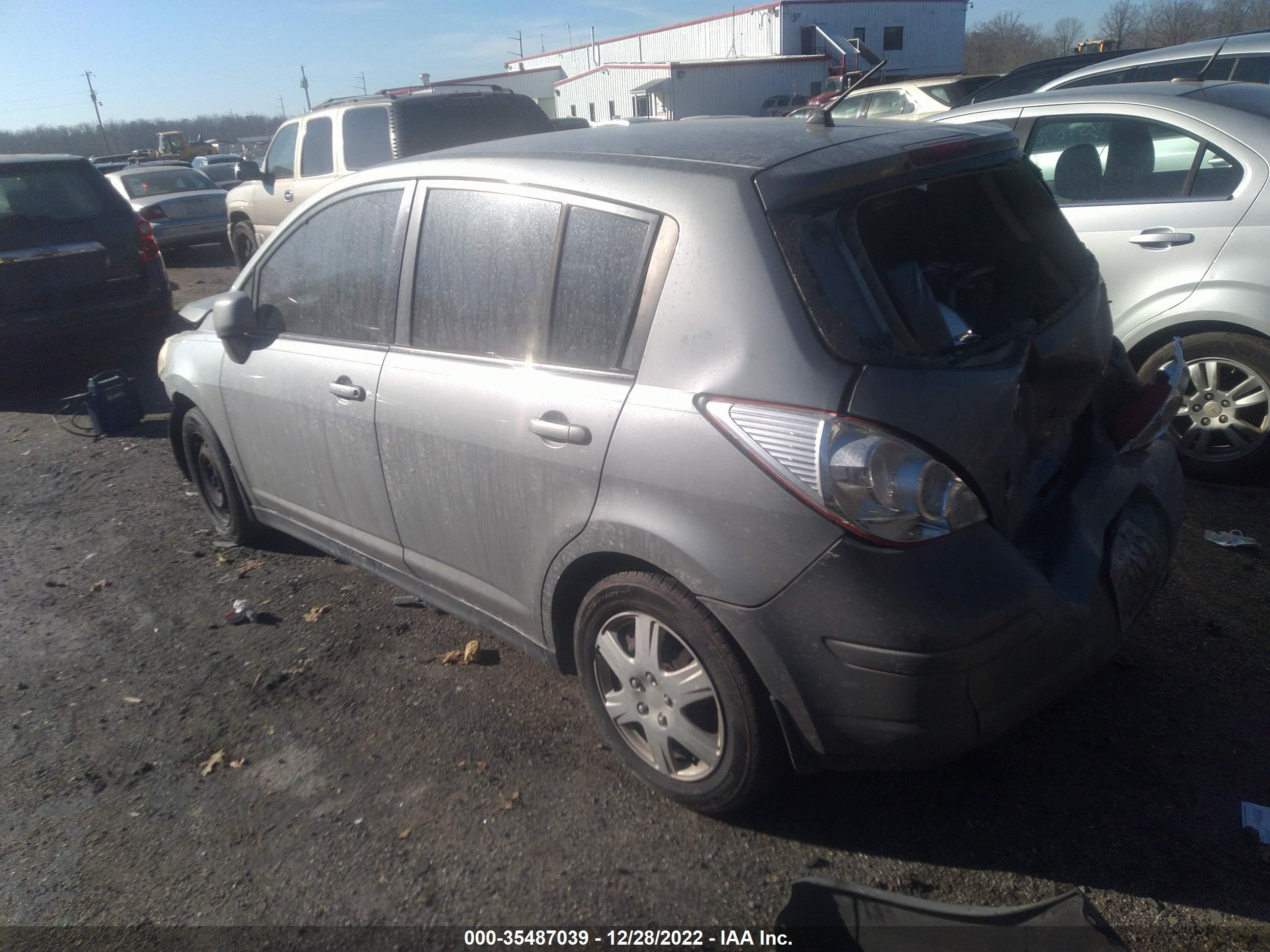 Photo 2 VIN: 3N1BC13E67L419922 - NISSAN VERSA 