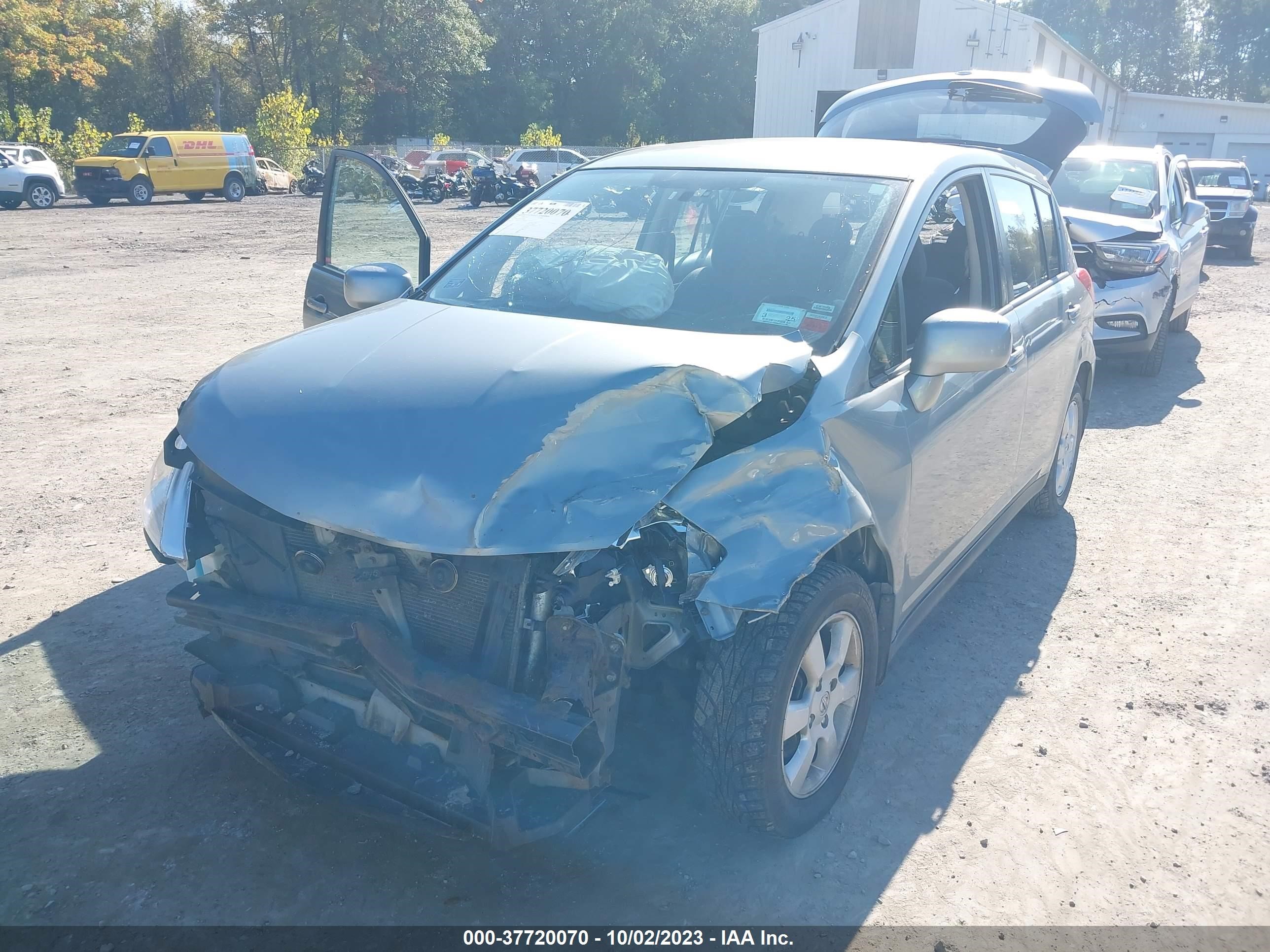 Photo 5 VIN: 3N1BC13E67L428944 - NISSAN VERSA 