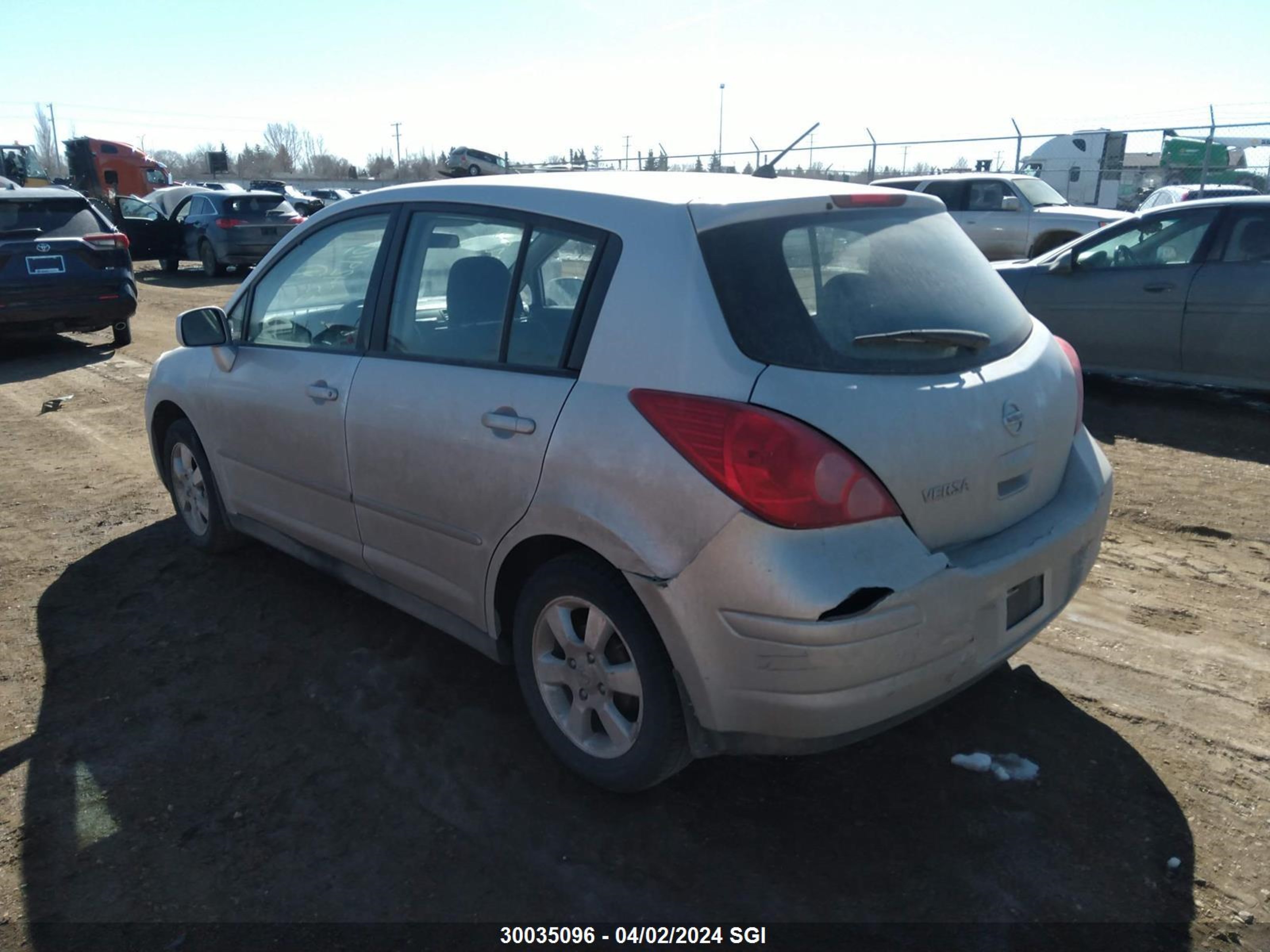 Photo 2 VIN: 3N1BC13E68L362624 - NISSAN VERSA 