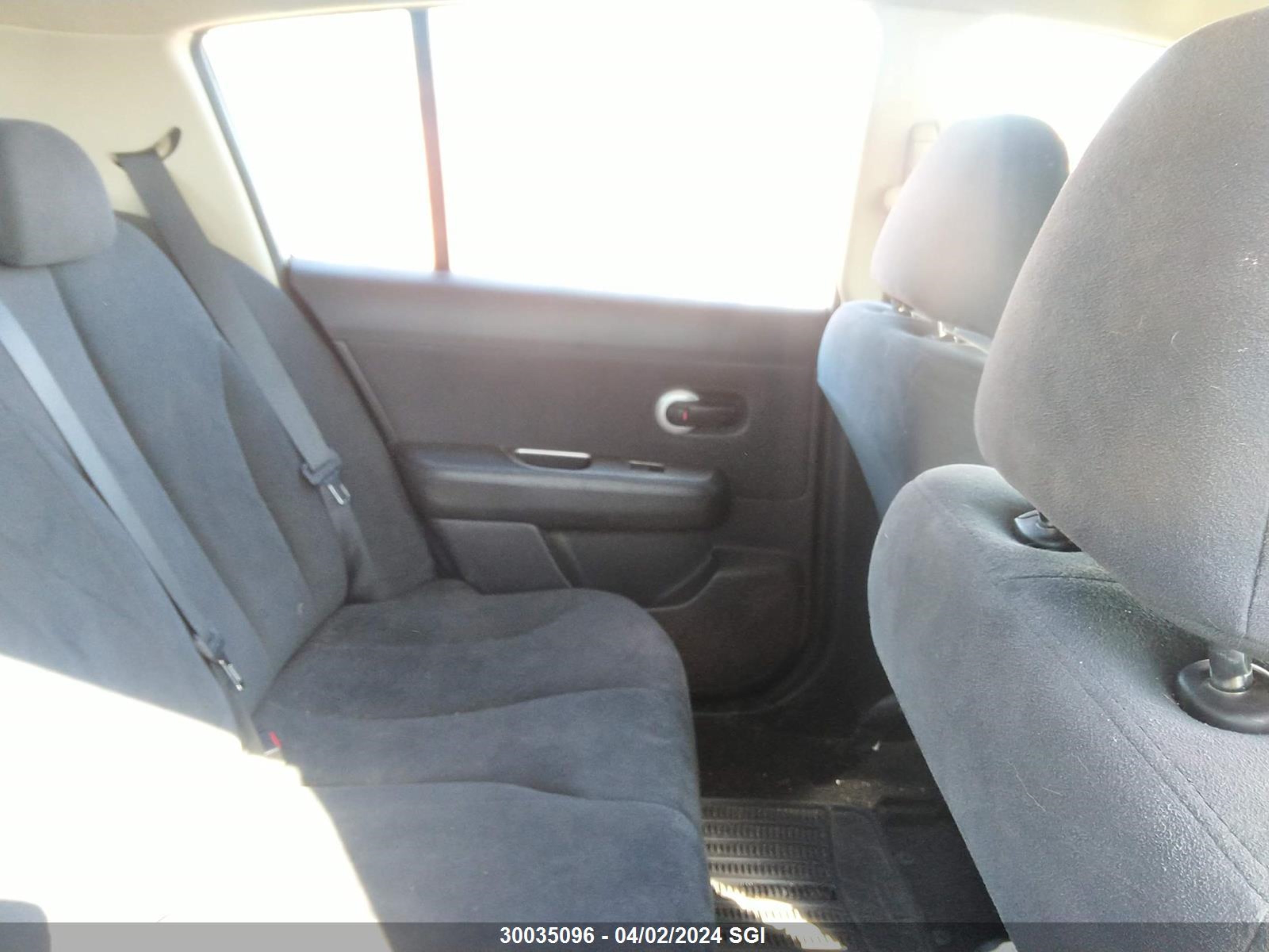 Photo 7 VIN: 3N1BC13E68L362624 - NISSAN VERSA 