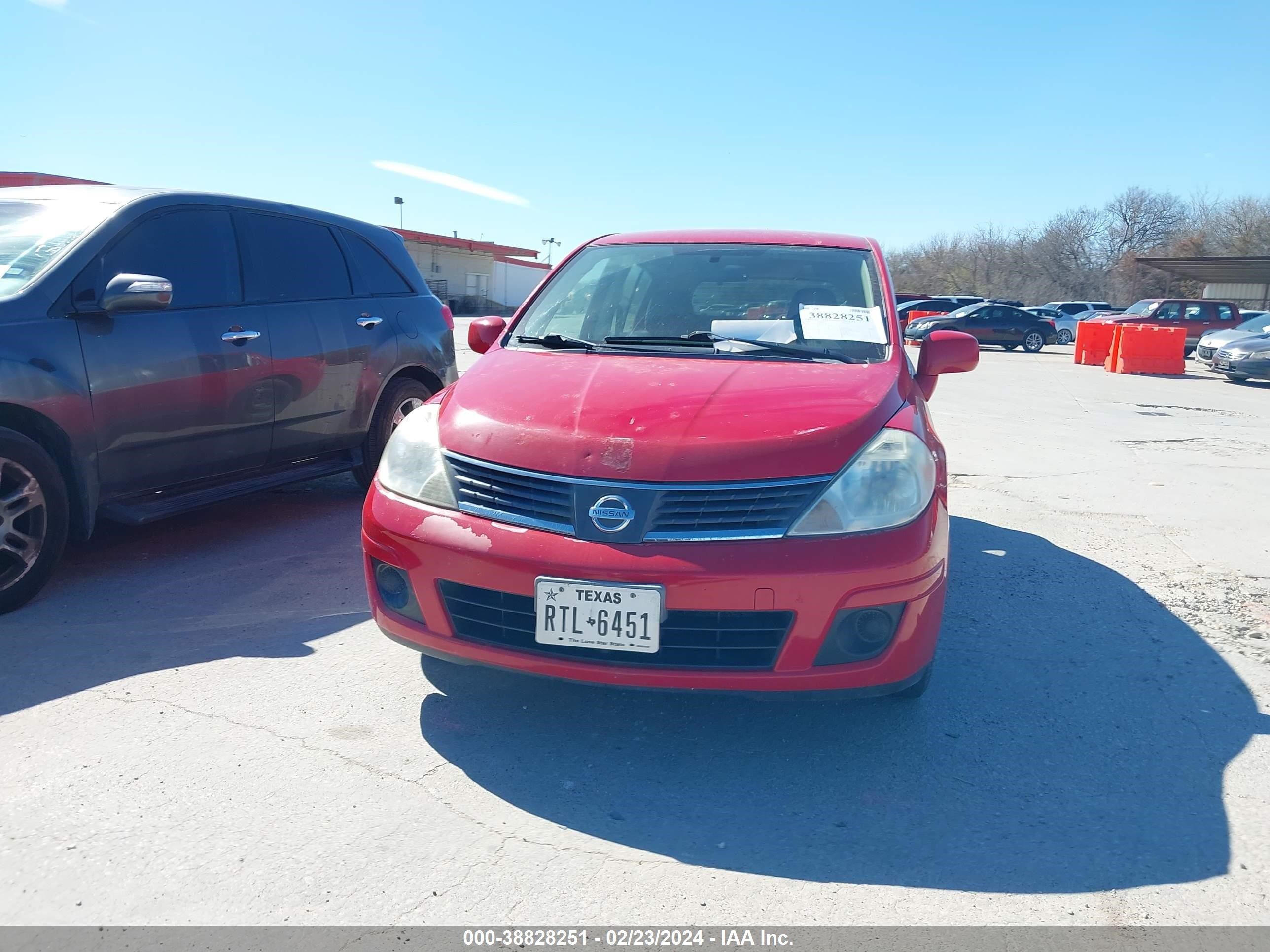 Photo 1 VIN: 3N1BC13E68L451206 - NISSAN VERSA 