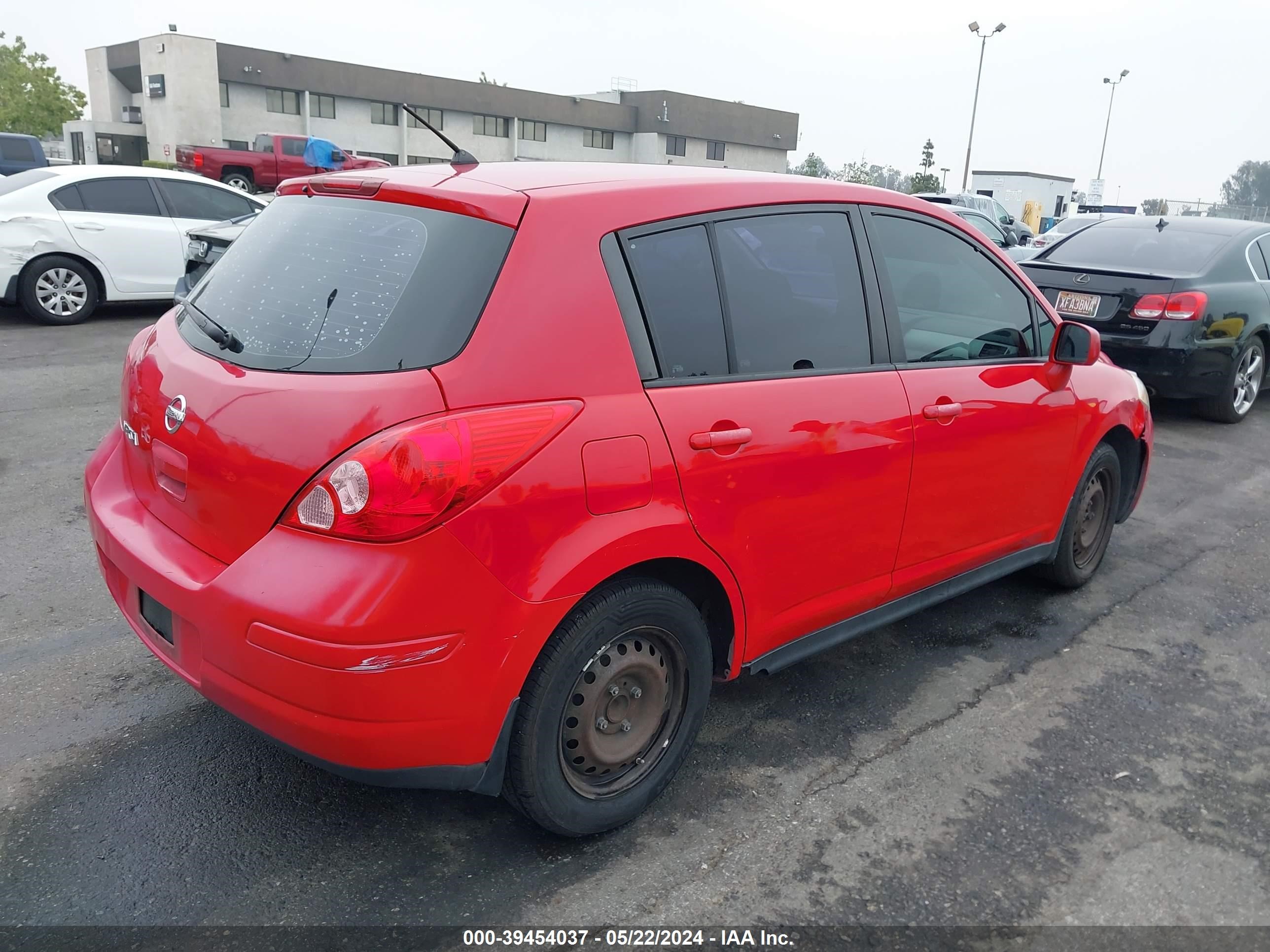 Photo 3 VIN: 3N1BC13E69L385953 - NISSAN VERSA 