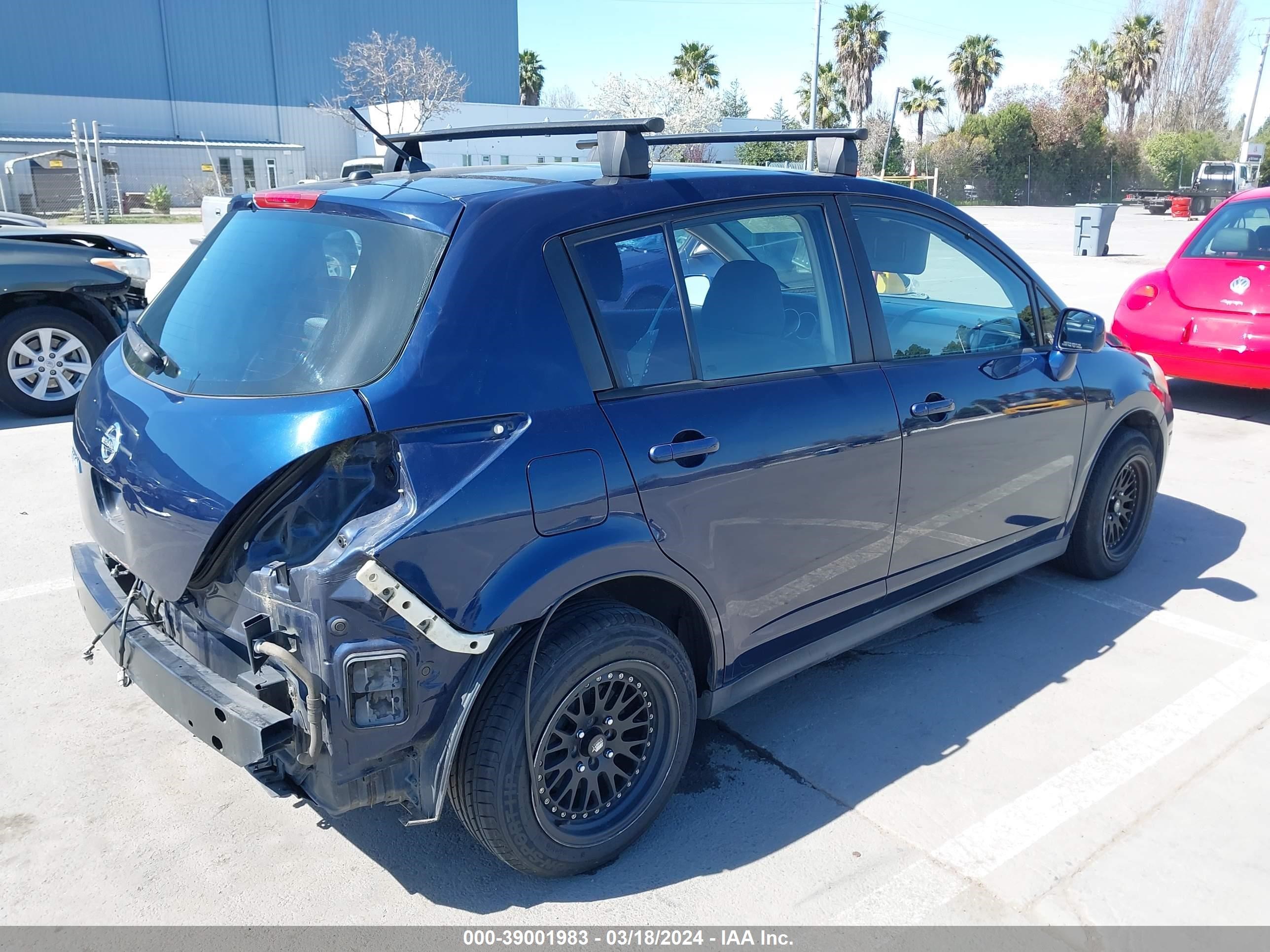 Photo 3 VIN: 3N1BC13E77L352232 - NISSAN VERSA 