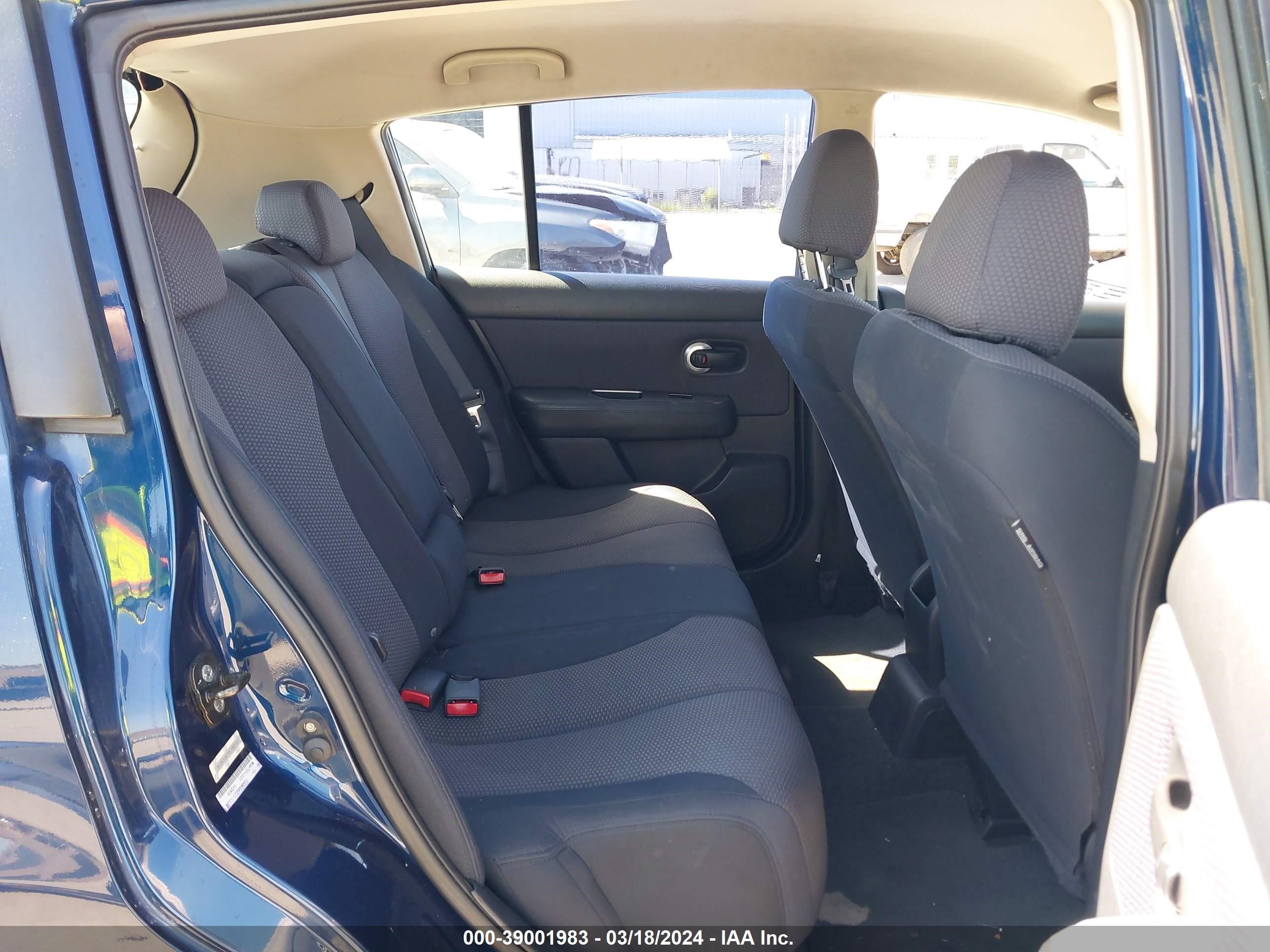 Photo 7 VIN: 3N1BC13E77L352232 - NISSAN VERSA 