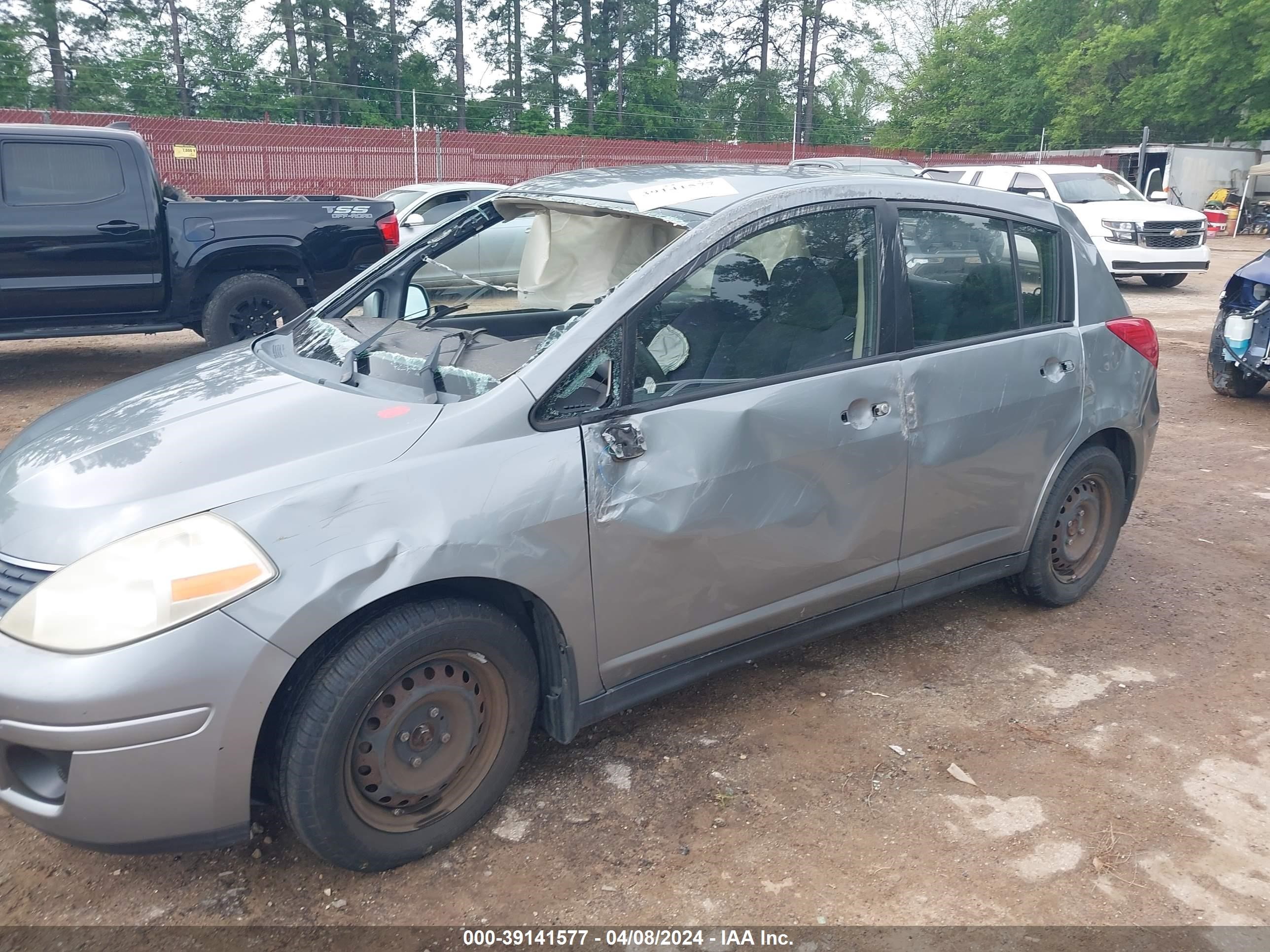 Photo 18 VIN: 3N1BC13E77L452668 - NISSAN VERSA 