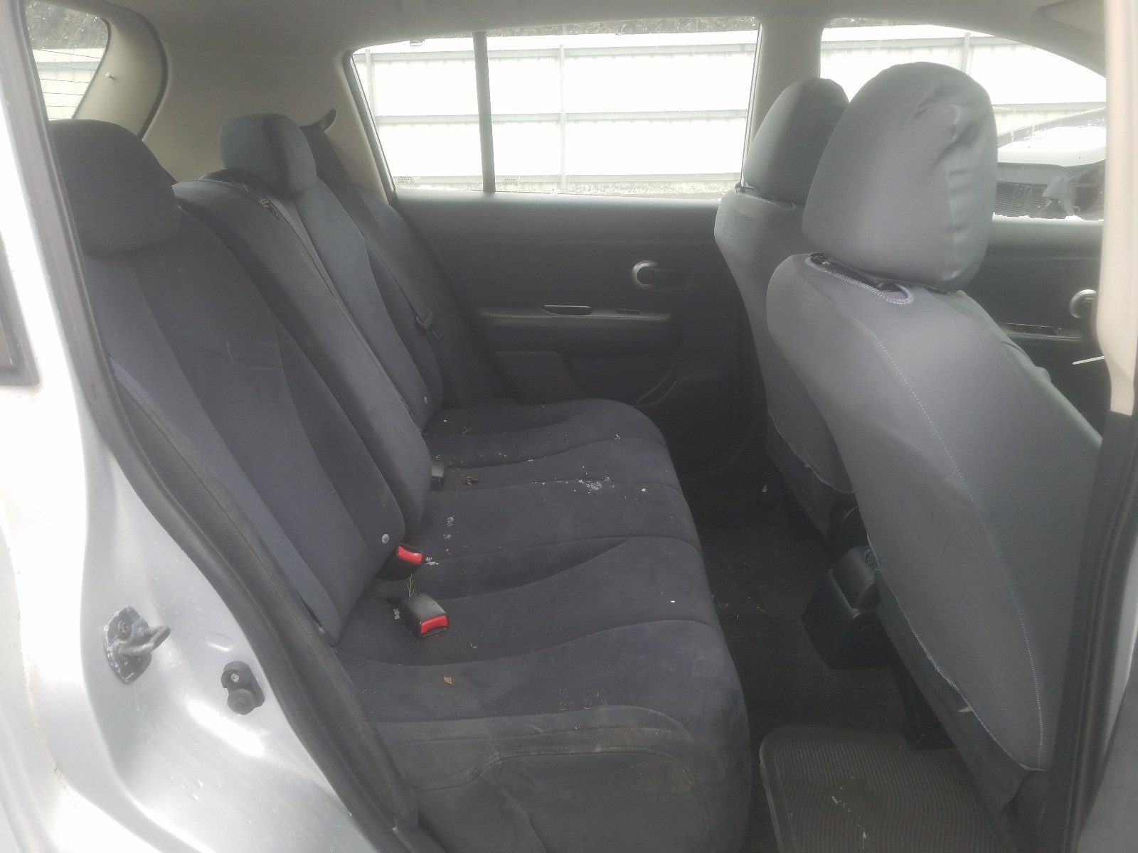 Photo 5 VIN: 3N1BC13E78L399228 - NISSAN VERSA S 