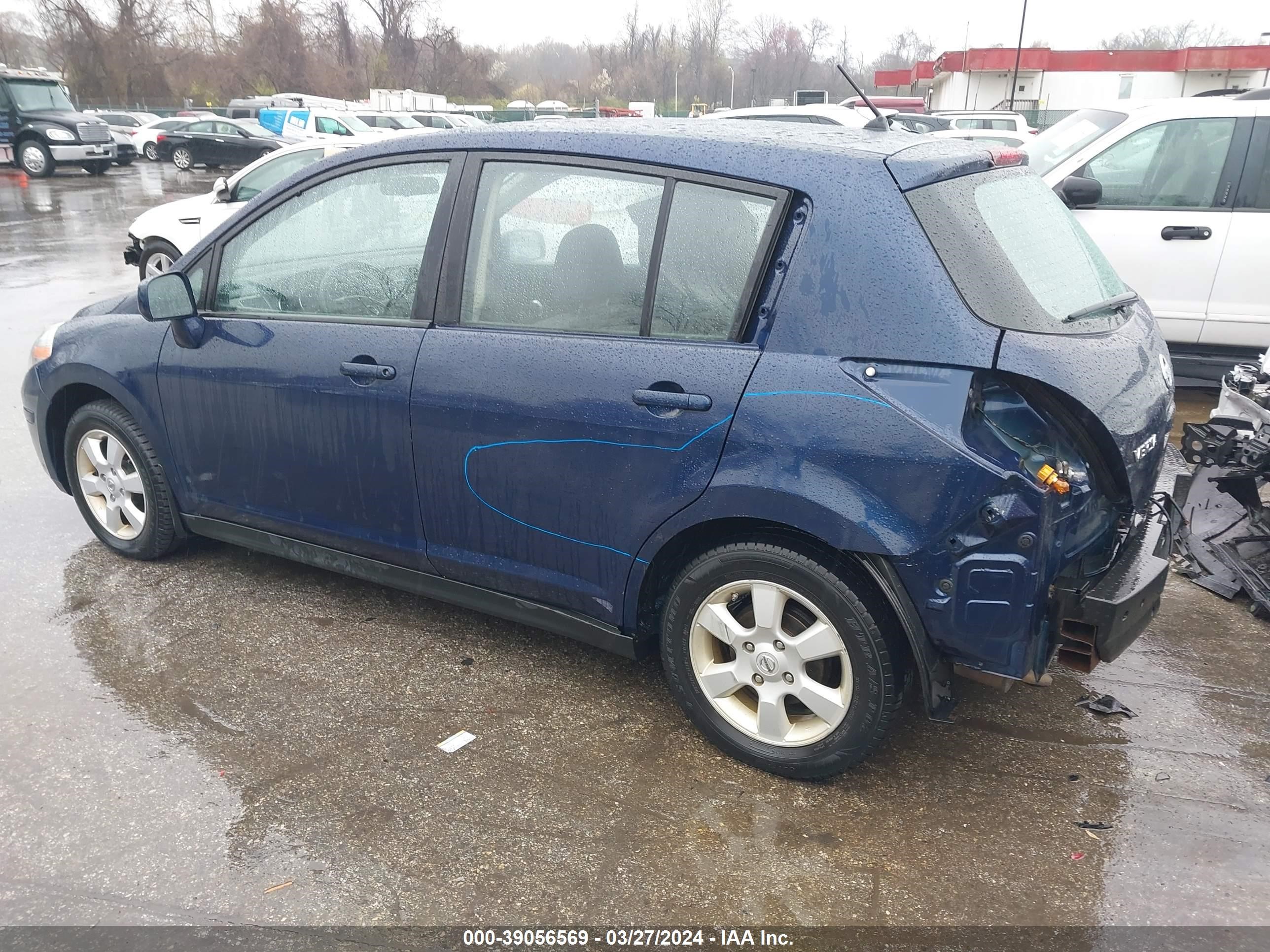 Photo 2 VIN: 3N1BC13E78L403410 - NISSAN VERSA 