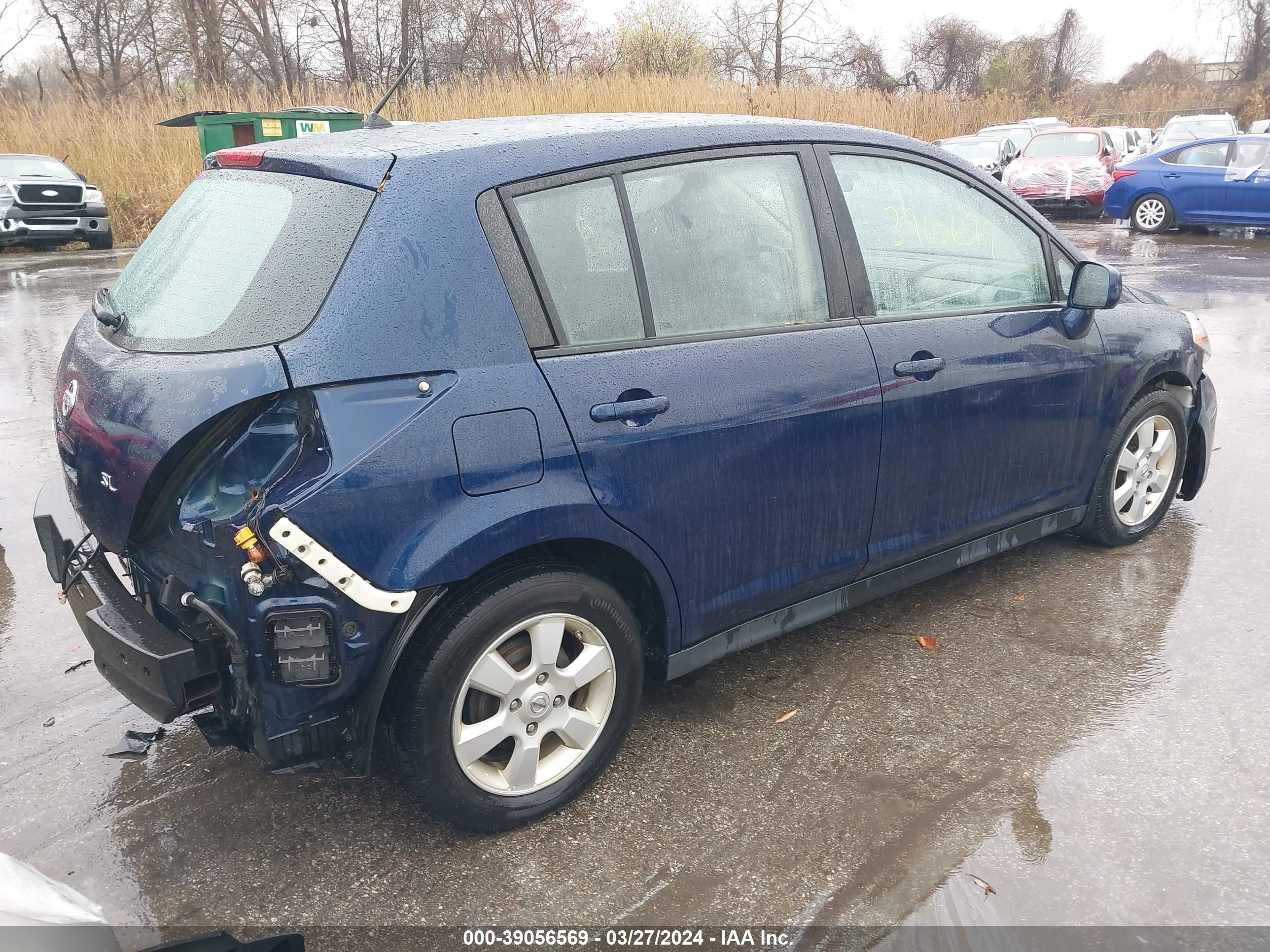 Photo 3 VIN: 3N1BC13E78L403410 - NISSAN VERSA 