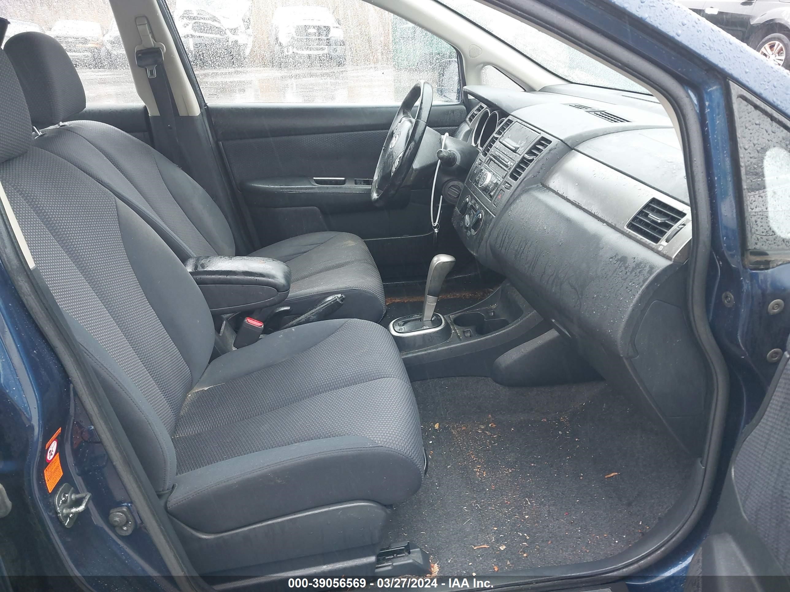 Photo 4 VIN: 3N1BC13E78L403410 - NISSAN VERSA 