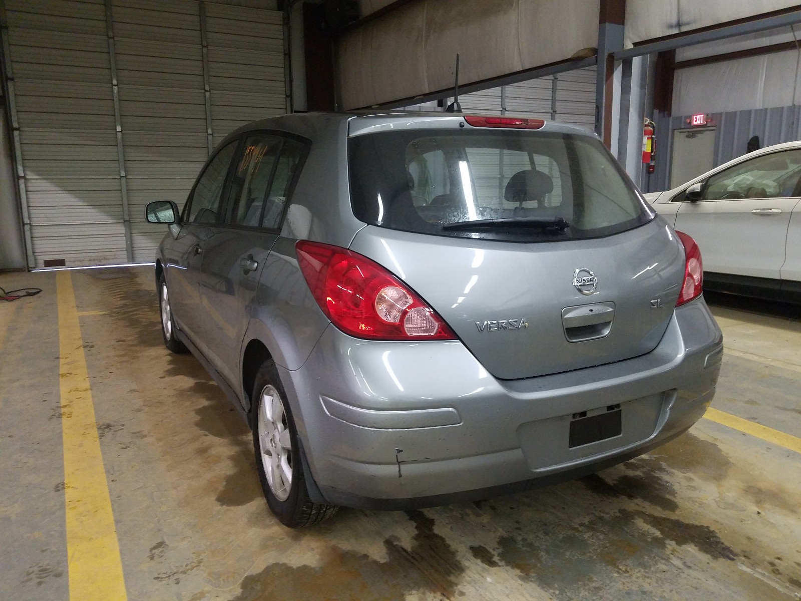 Photo 2 VIN: 3N1BC13E78L405187 - NISSAN VERSA S 