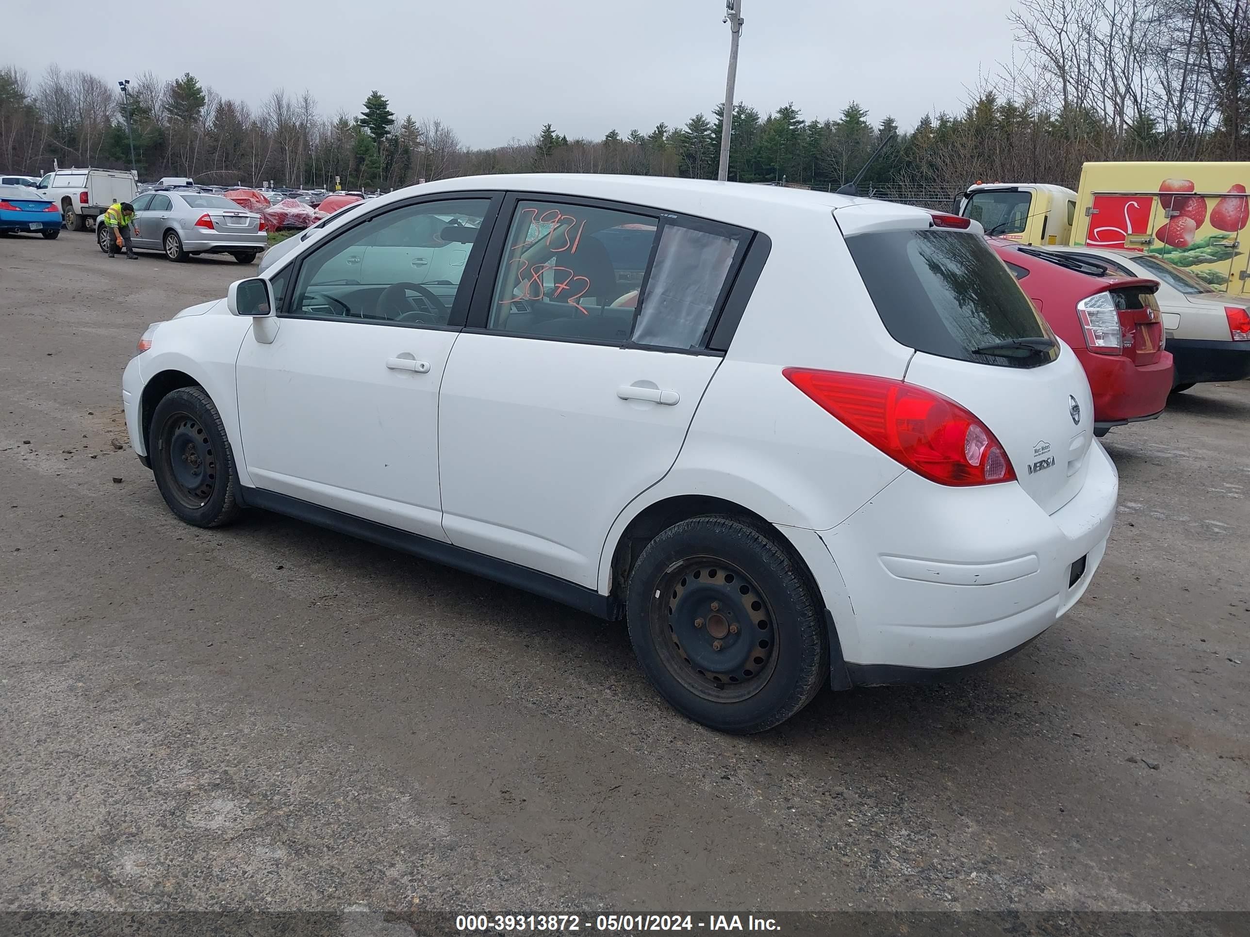 Photo 2 VIN: 3N1BC13E79L362164 - NISSAN VERSA 