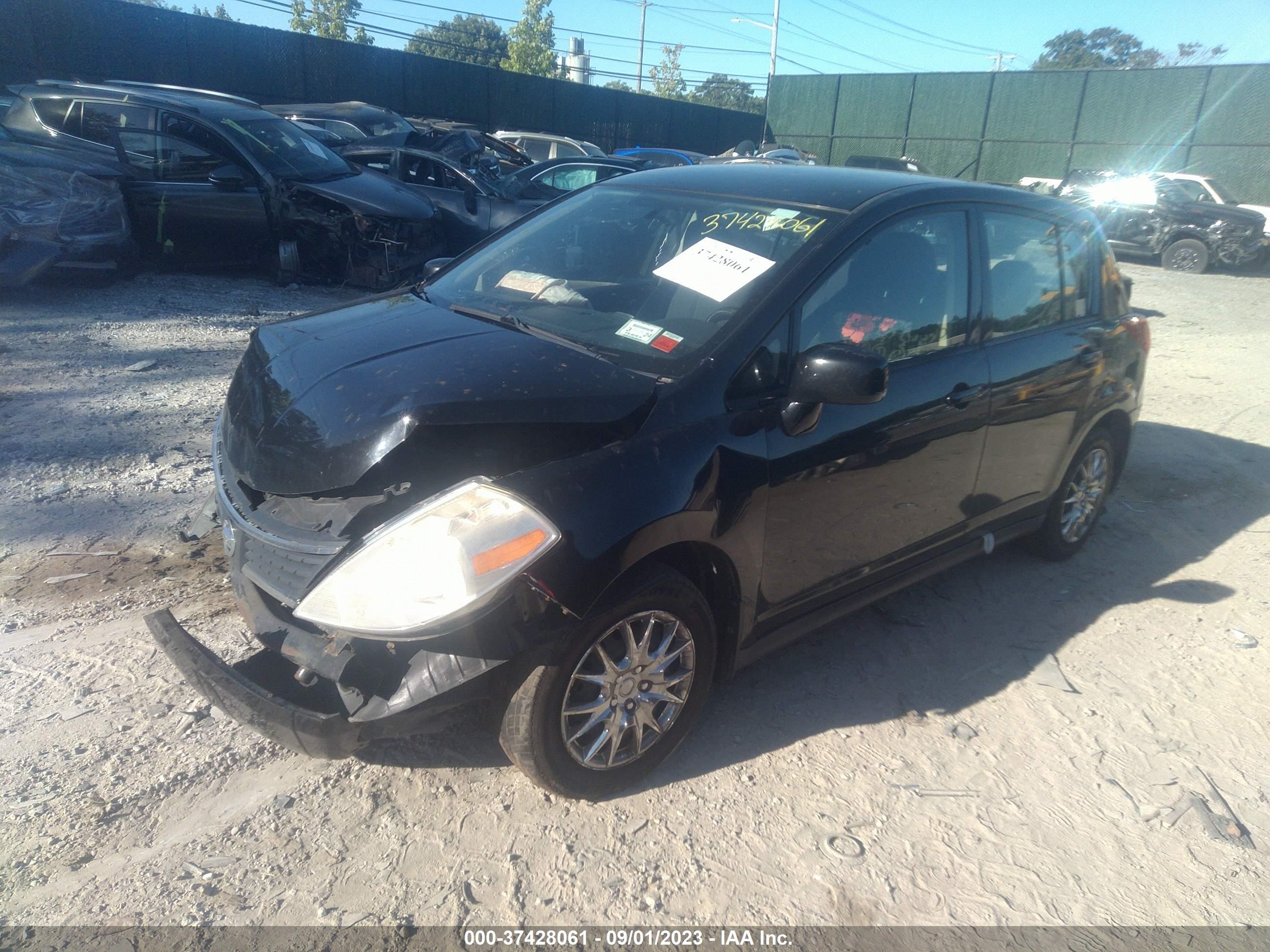 Photo 1 VIN: 3N1BC13E79L390370 - NISSAN VERSA 