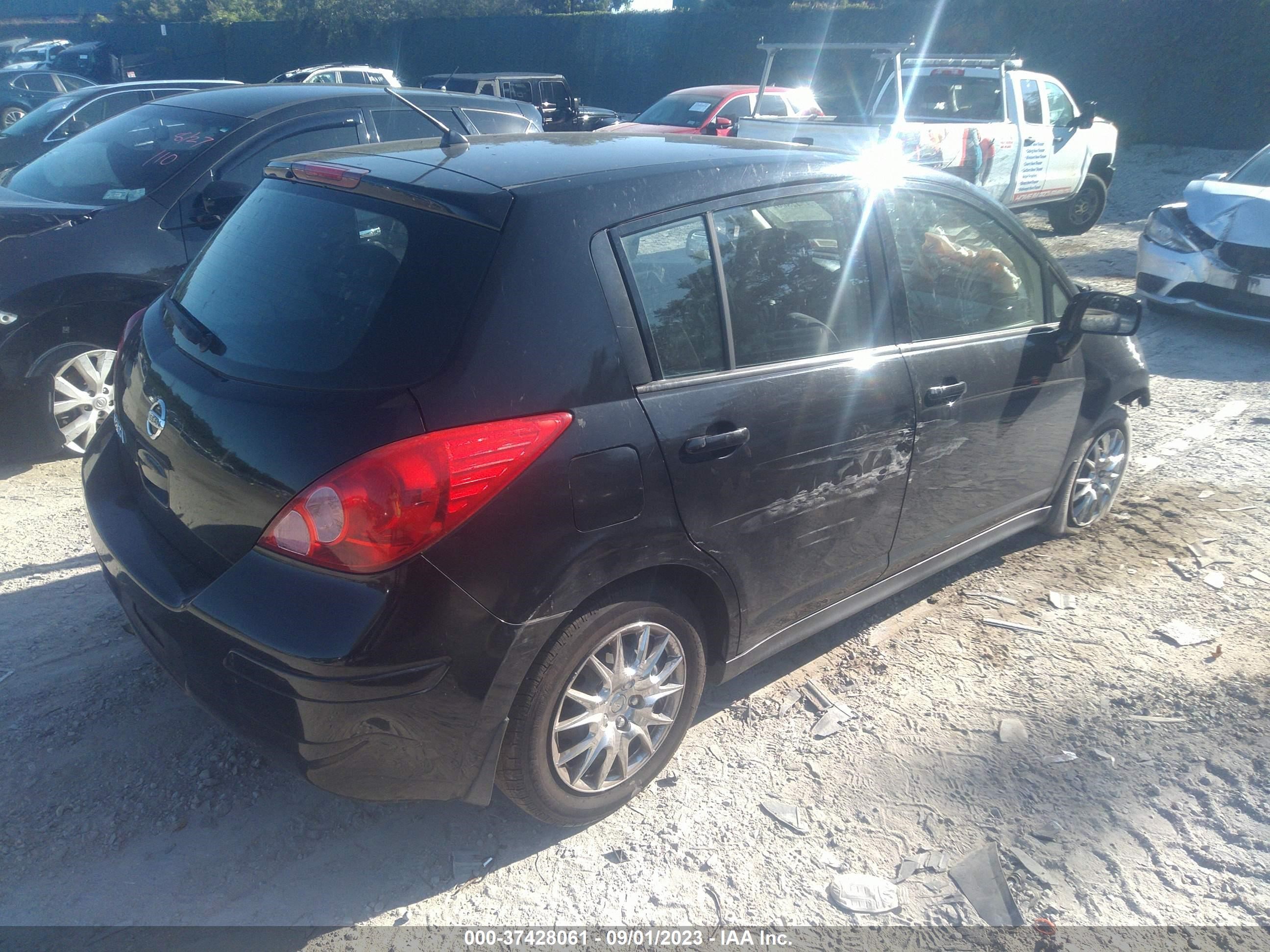 Photo 3 VIN: 3N1BC13E79L390370 - NISSAN VERSA 