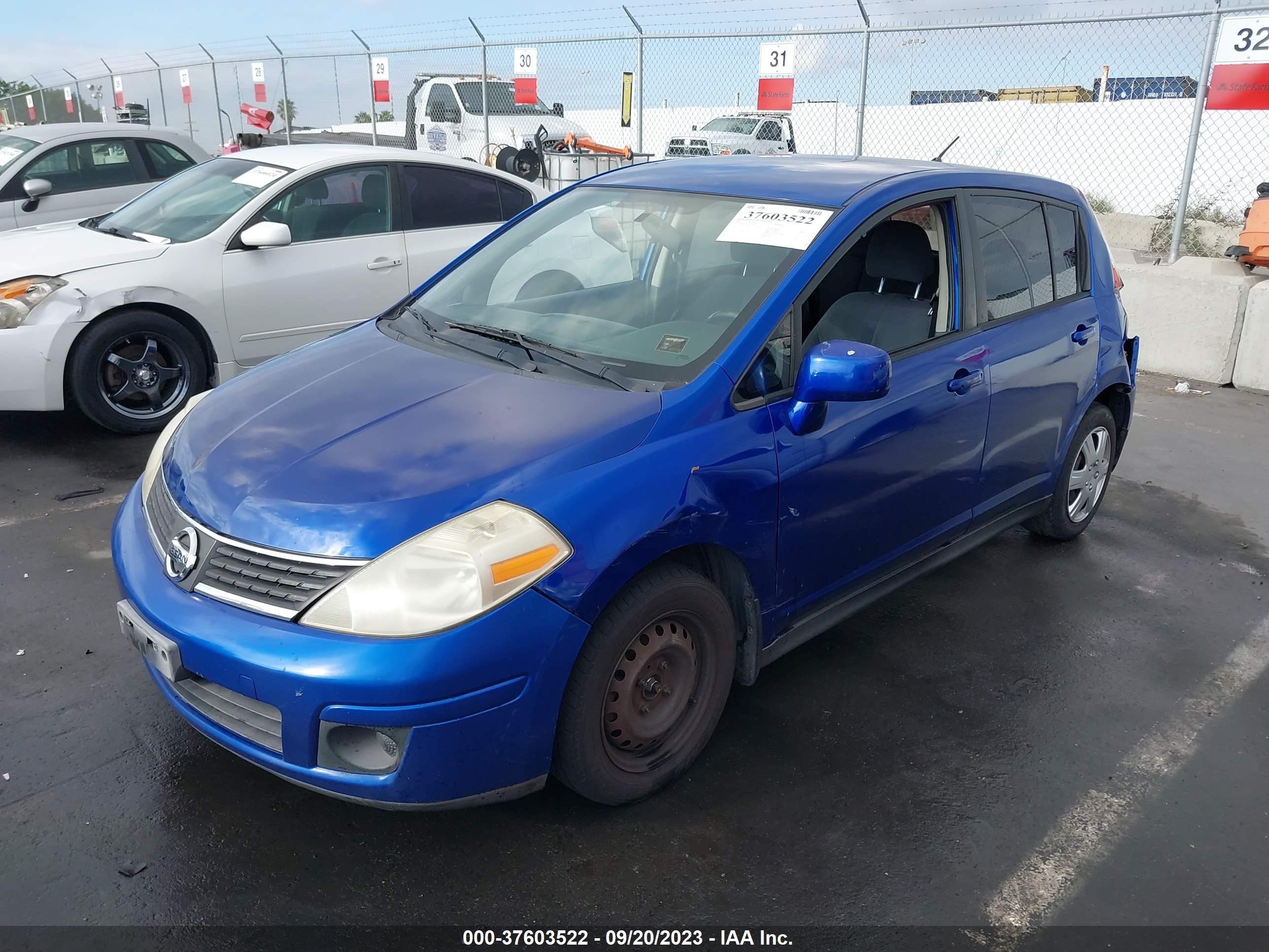 Photo 1 VIN: 3N1BC13E79L413985 - NISSAN VERSA 