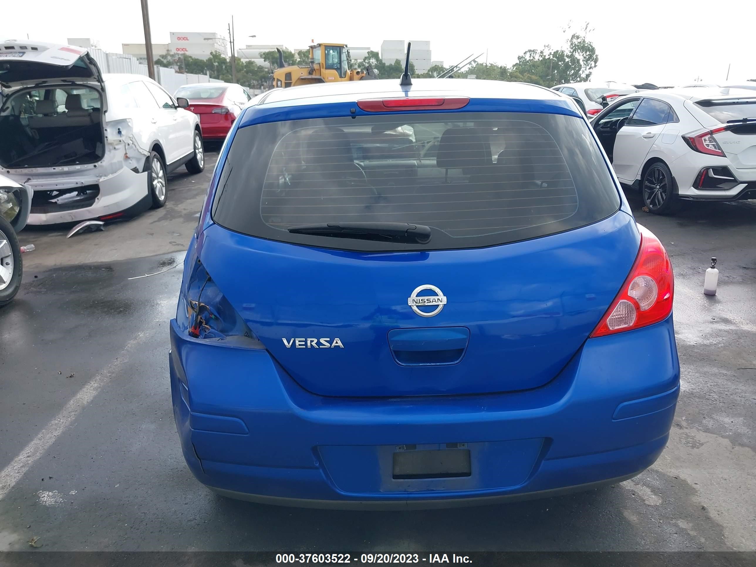 Photo 15 VIN: 3N1BC13E79L413985 - NISSAN VERSA 