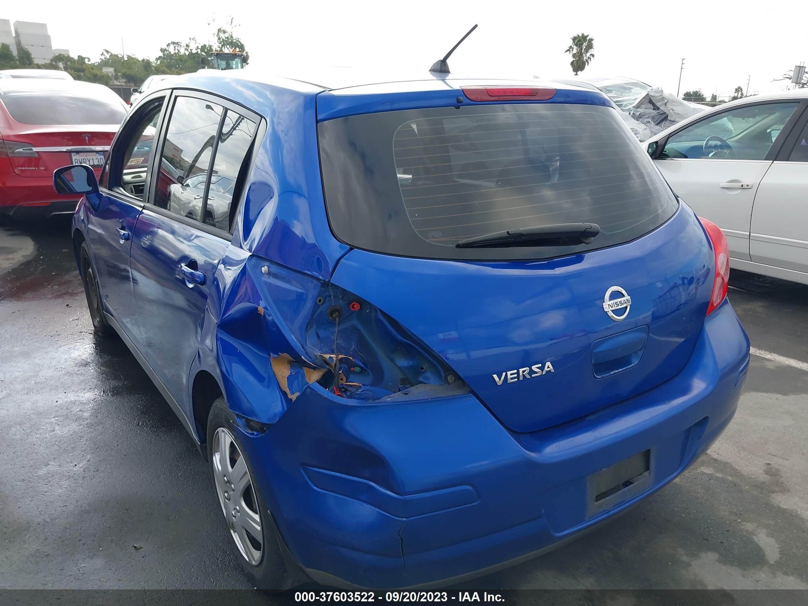 Photo 5 VIN: 3N1BC13E79L413985 - NISSAN VERSA 