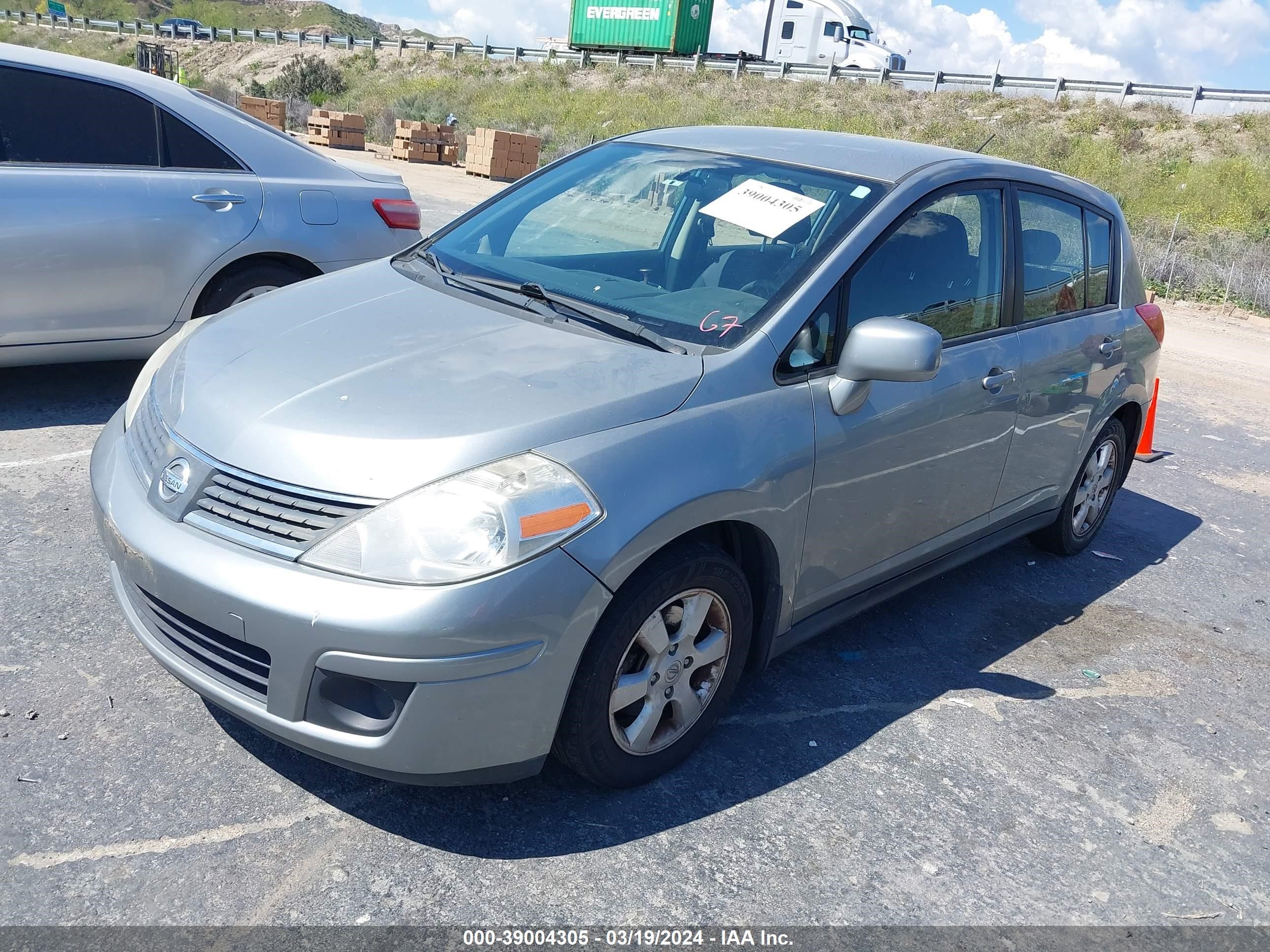 Photo 1 VIN: 3N1BC13E79L453337 - NISSAN VERSA 