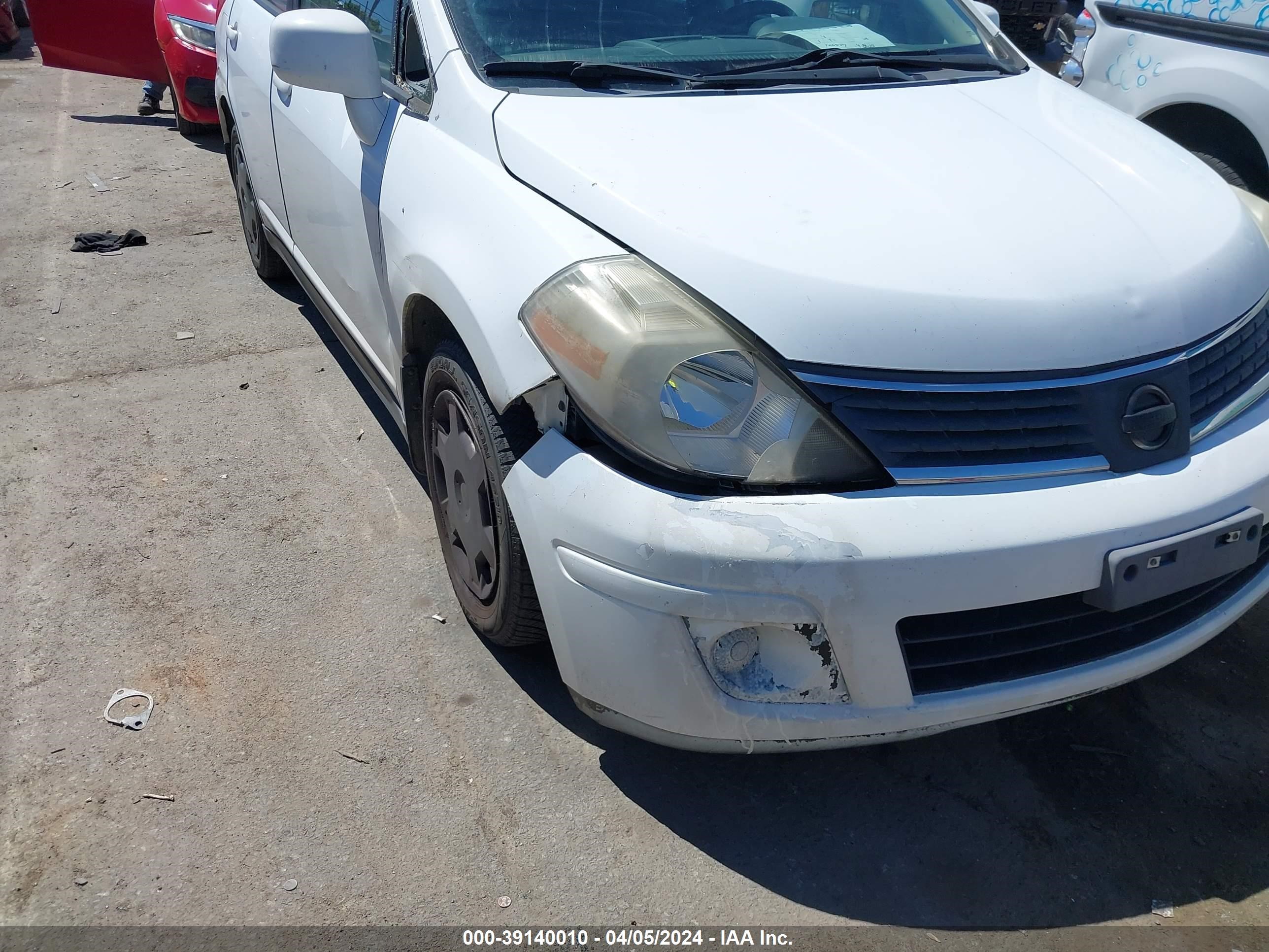 Photo 16 VIN: 3N1BC13E87L386101 - NISSAN VERSA 