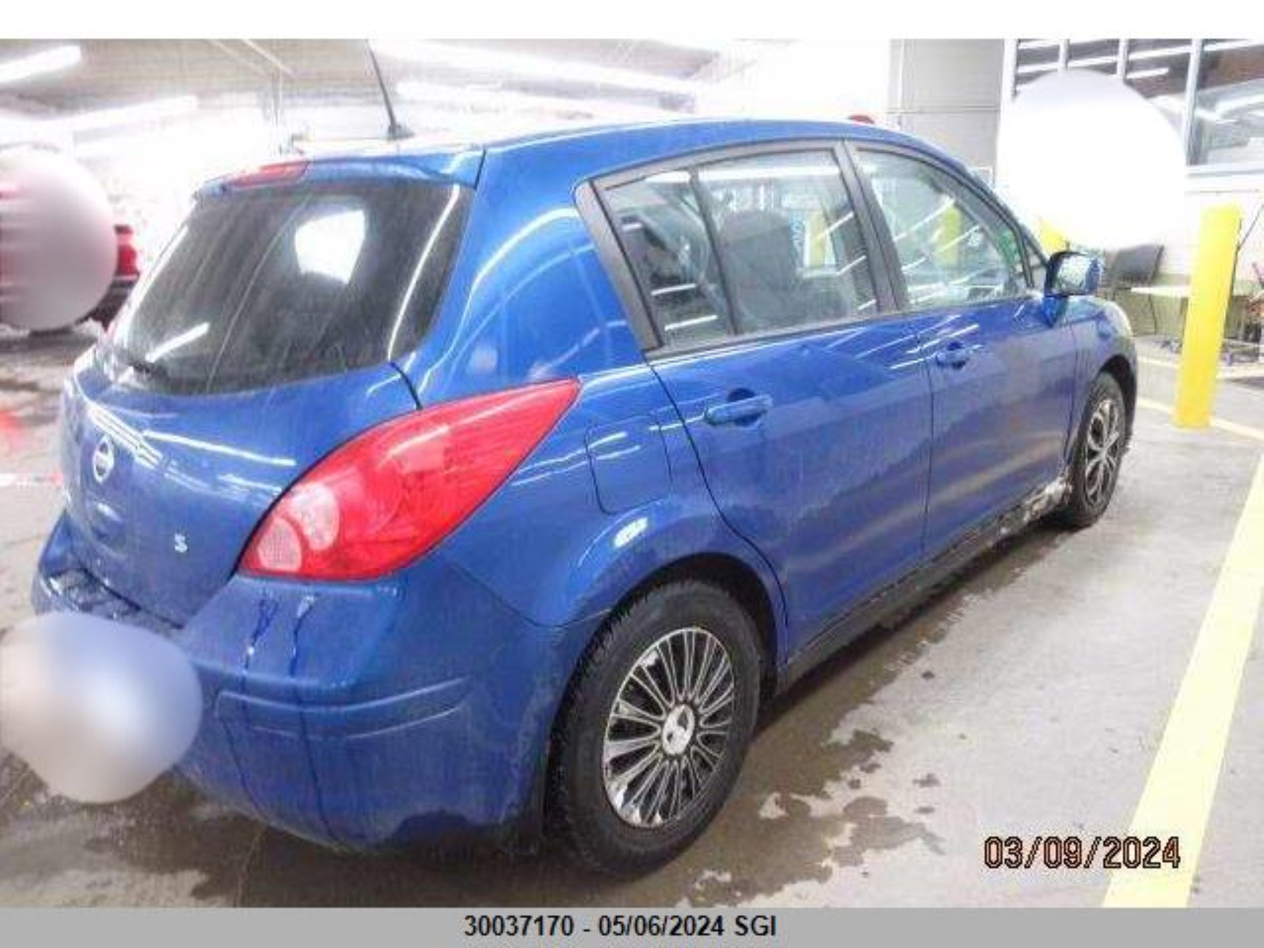 Photo 3 VIN: 3N1BC13E87L415421 - NISSAN VERSA 