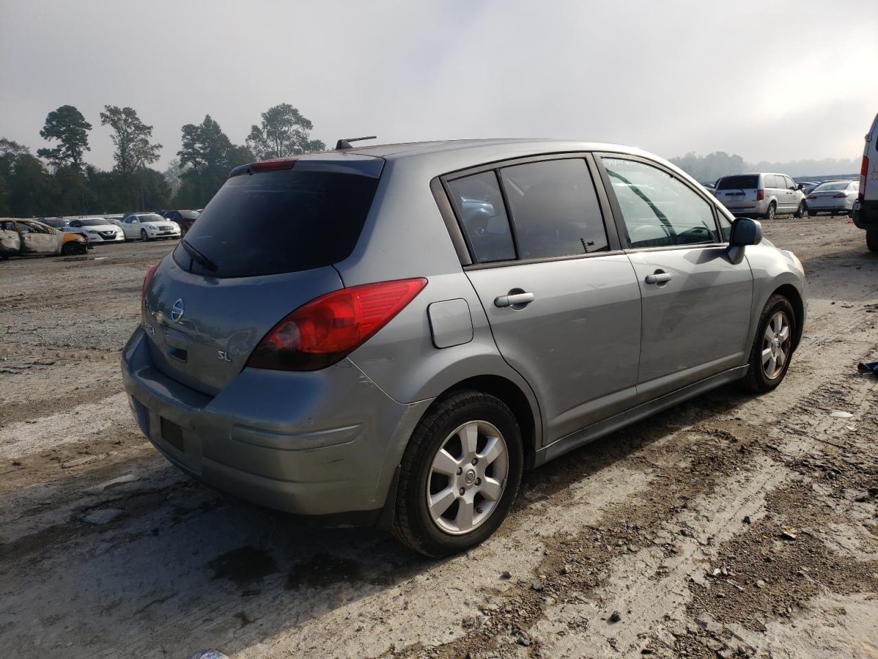 Photo 2 VIN: 3N1BC13E88L390151 - NISSAN VERSA 