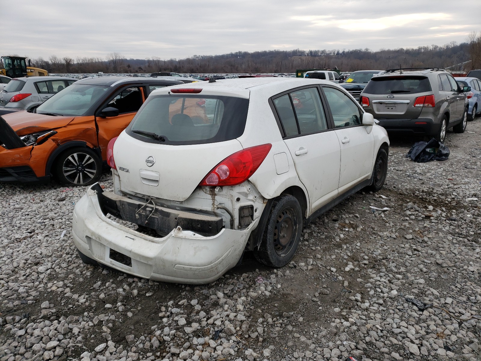 Photo 3 VIN: 3N1BC13E88L401942 - NISSAN VERSA S 