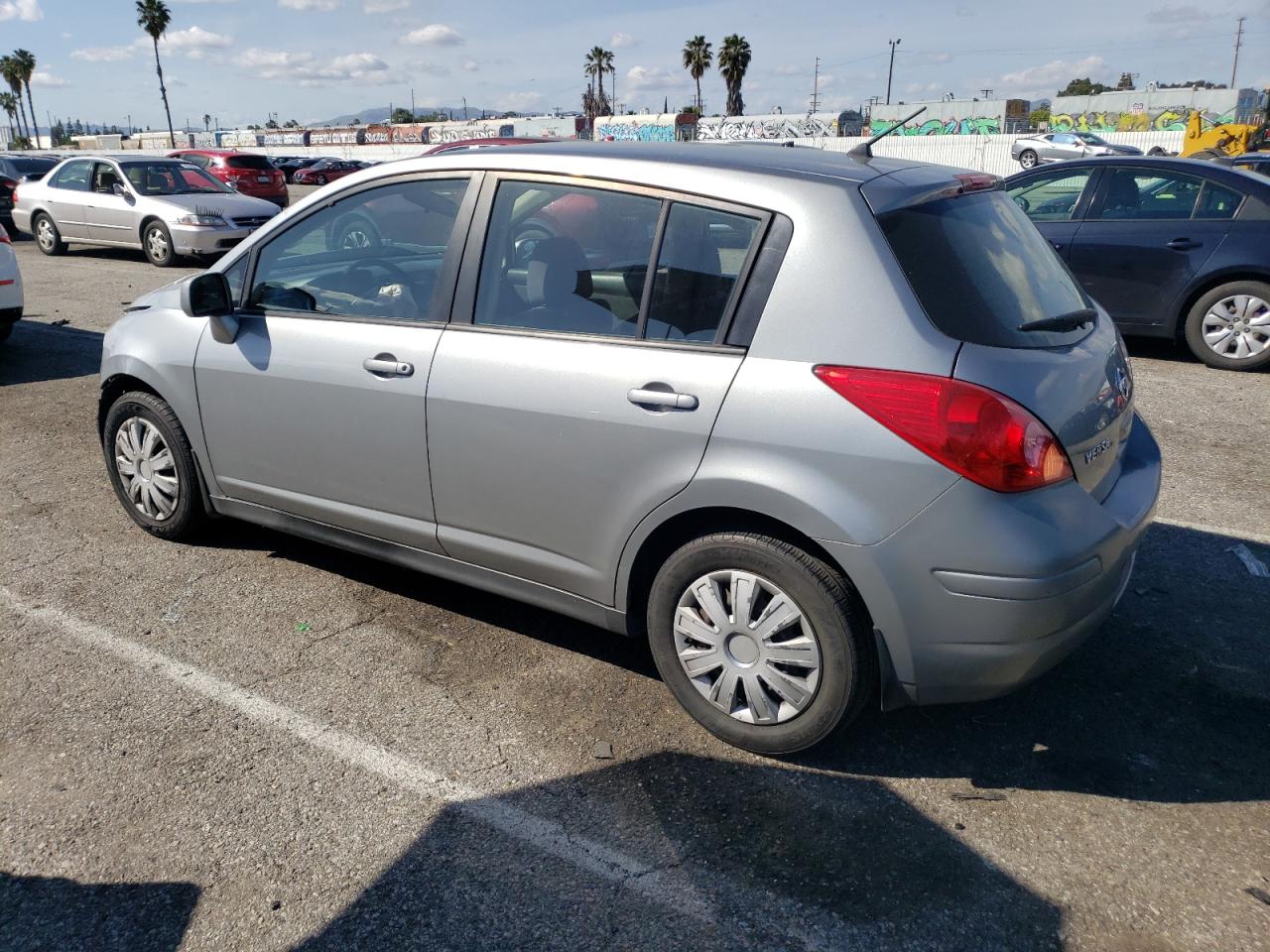 Photo 1 VIN: 3N1BC13E89L361279 - NISSAN VERSA 