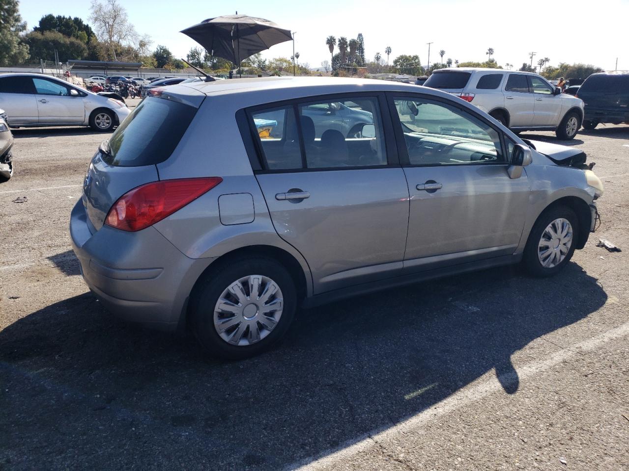 Photo 2 VIN: 3N1BC13E89L361279 - NISSAN VERSA 