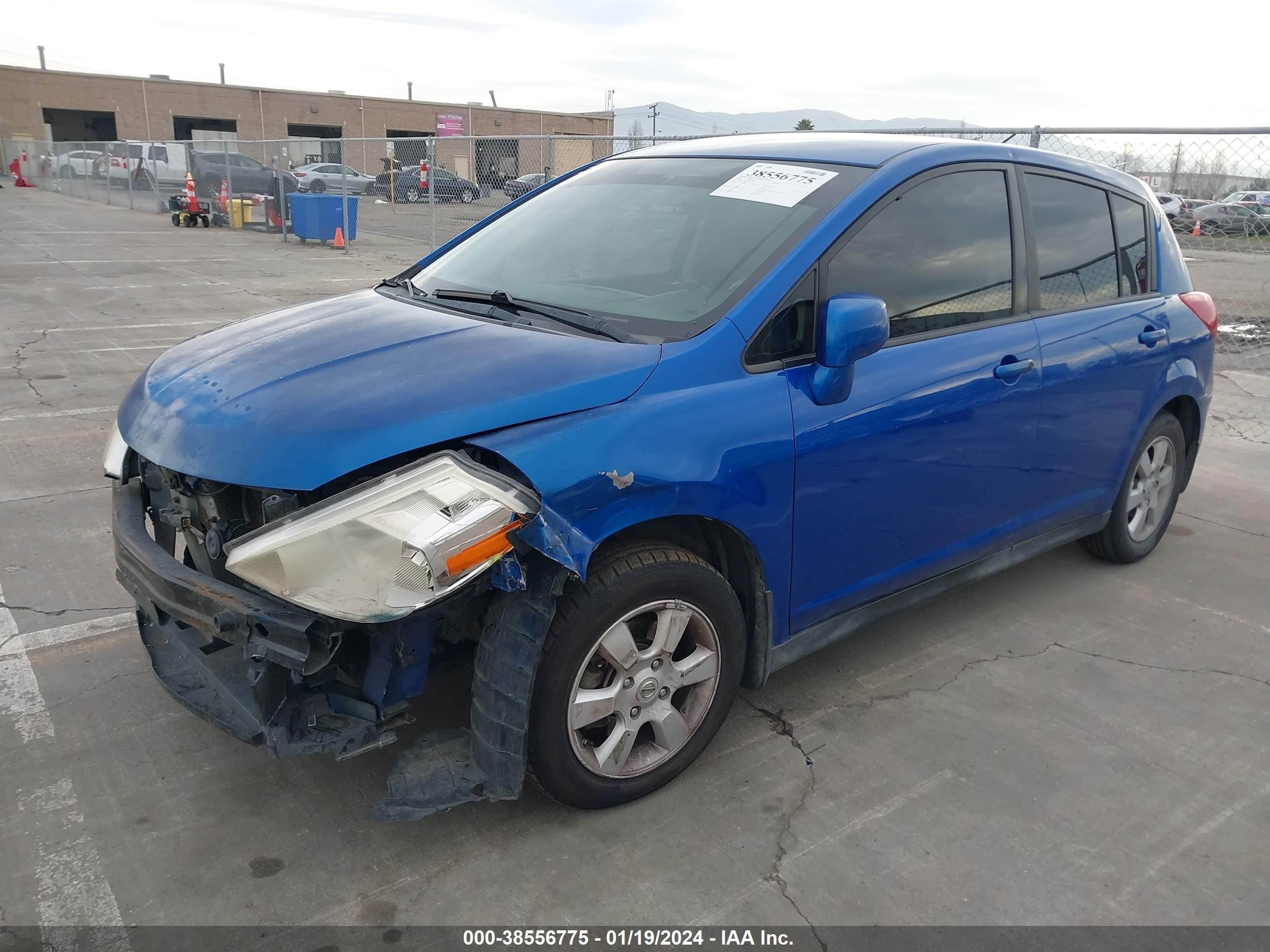 Photo 1 VIN: 3N1BC13E89L379023 - NISSAN VERSA 