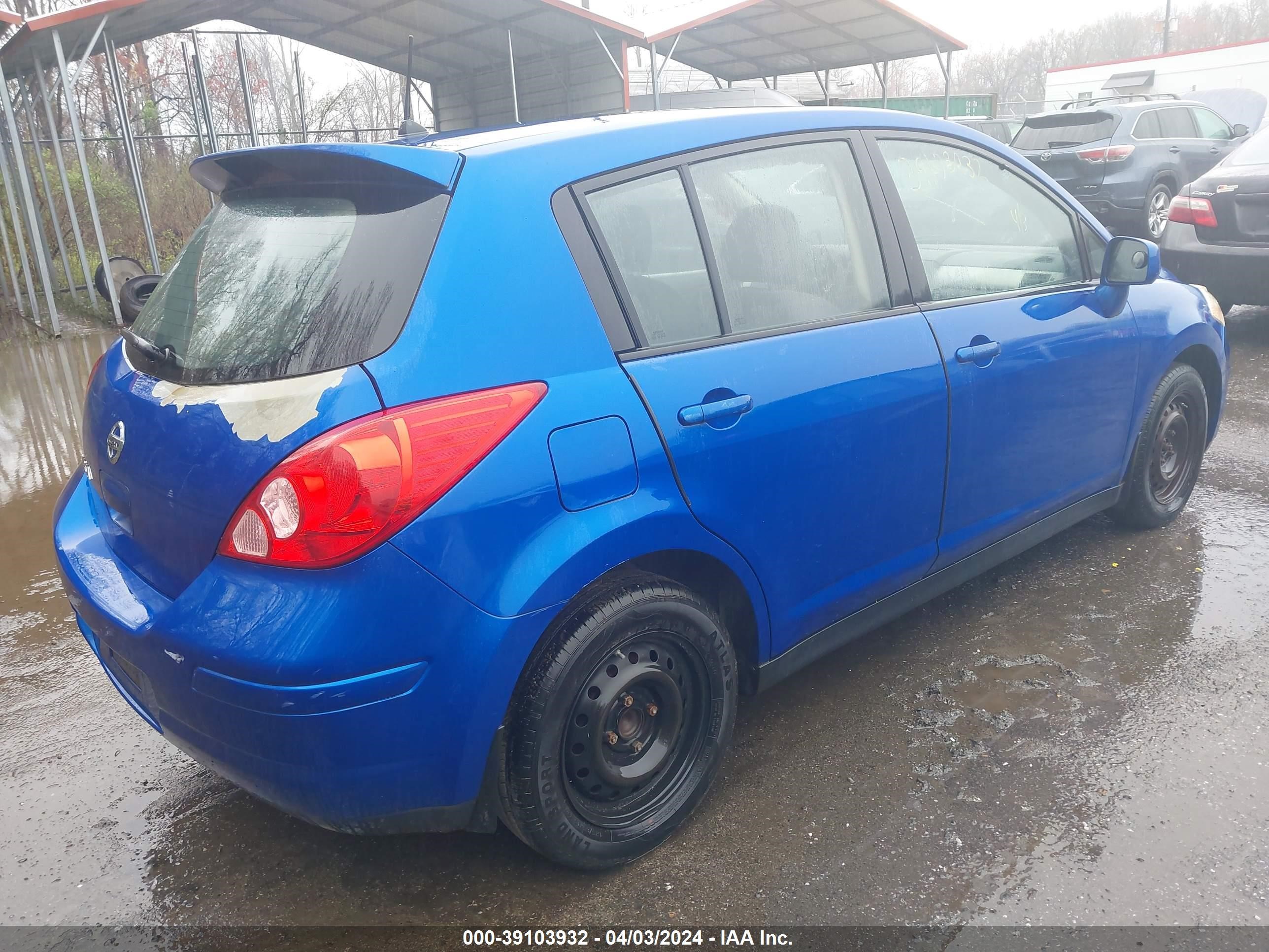 Photo 3 VIN: 3N1BC13E89L473015 - NISSAN VERSA 