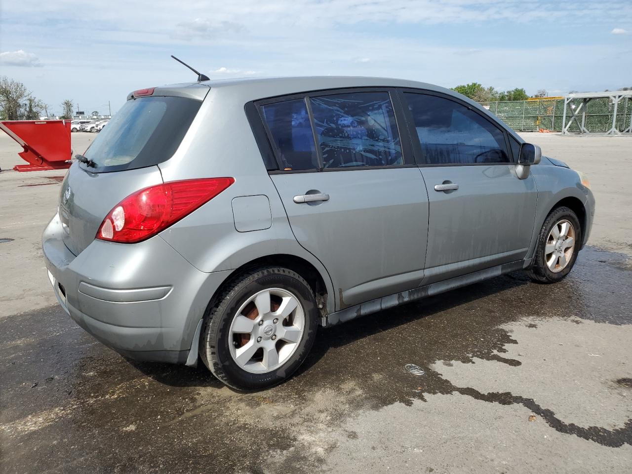 Photo 2 VIN: 3N1BC13E97L363040 - NISSAN VERSA 