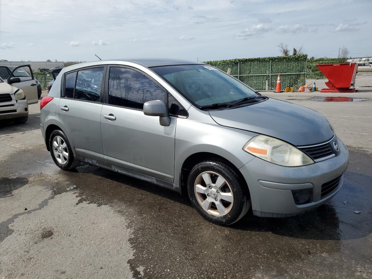 Photo 3 VIN: 3N1BC13E97L363040 - NISSAN VERSA 