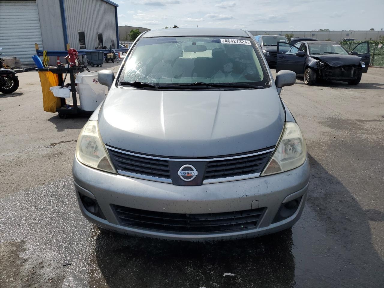 Photo 4 VIN: 3N1BC13E97L363040 - NISSAN VERSA 