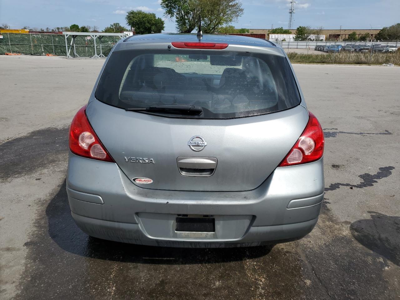 Photo 5 VIN: 3N1BC13E97L363040 - NISSAN VERSA 