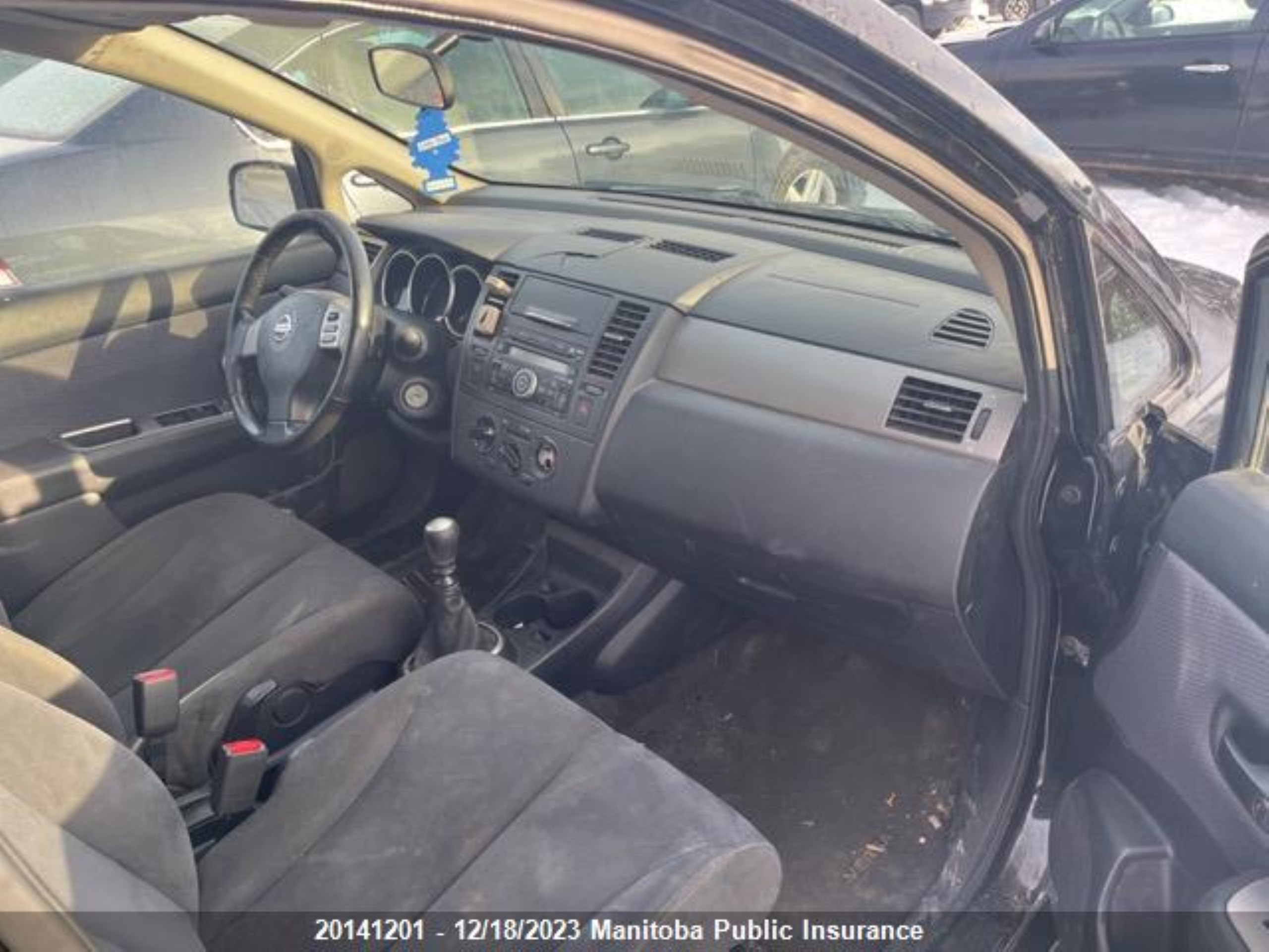 Photo 4 VIN: 3N1BC13E98L361905 - NISSAN VERSA 