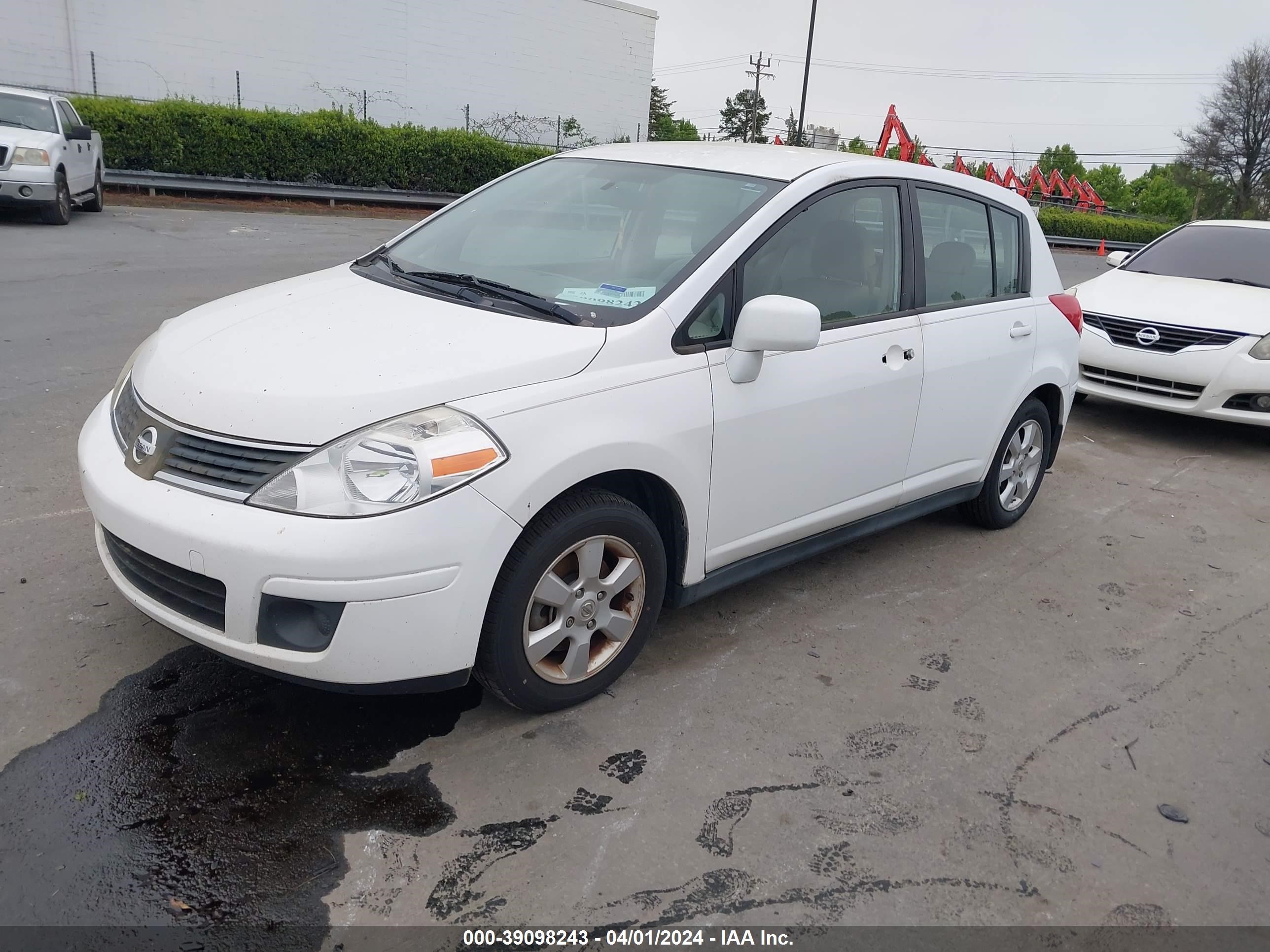 Photo 1 VIN: 3N1BC13E99L403538 - NISSAN VERSA 