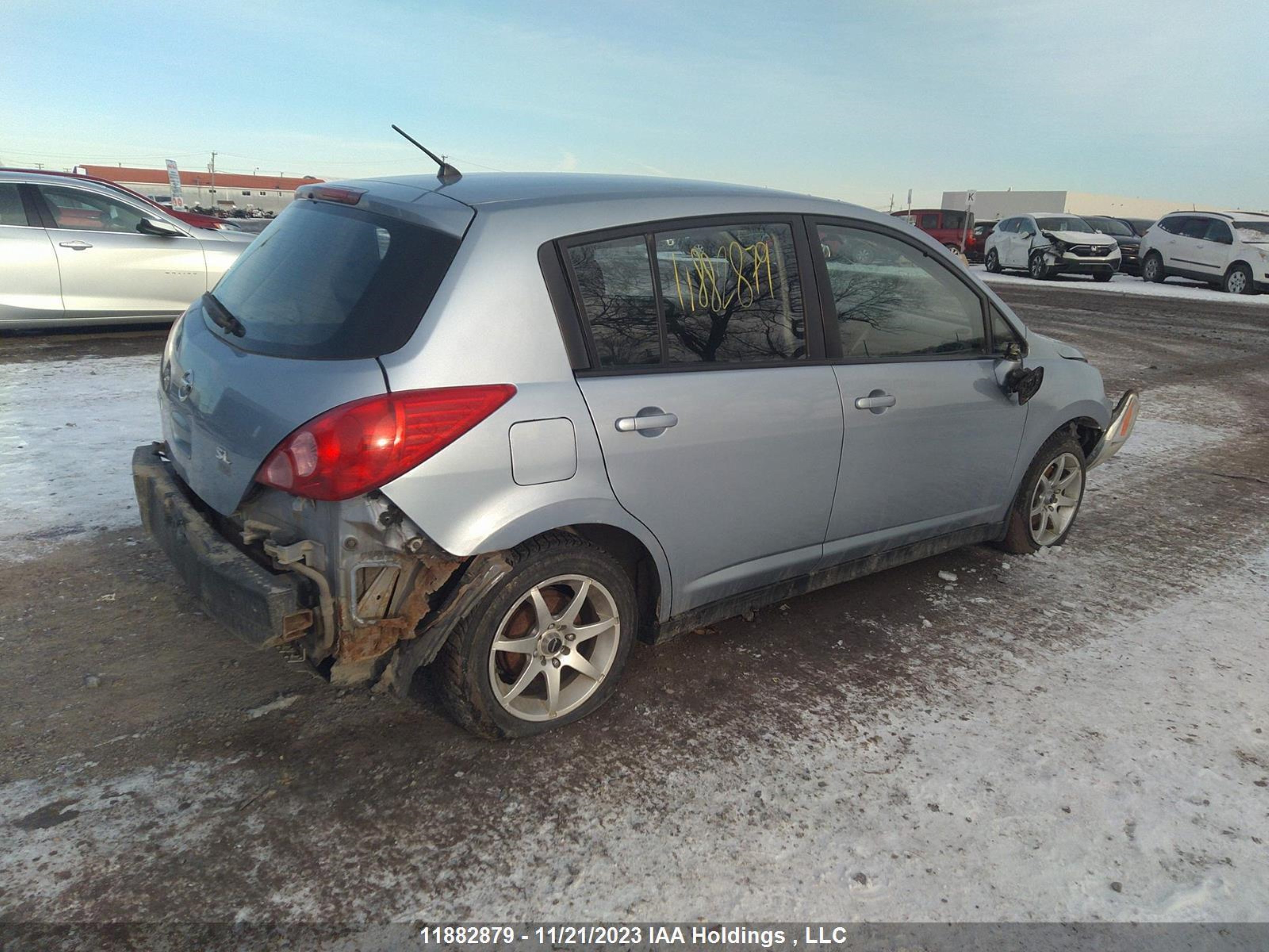 Photo 3 VIN: 3N1BC13E99L457700 - NISSAN VERSA 