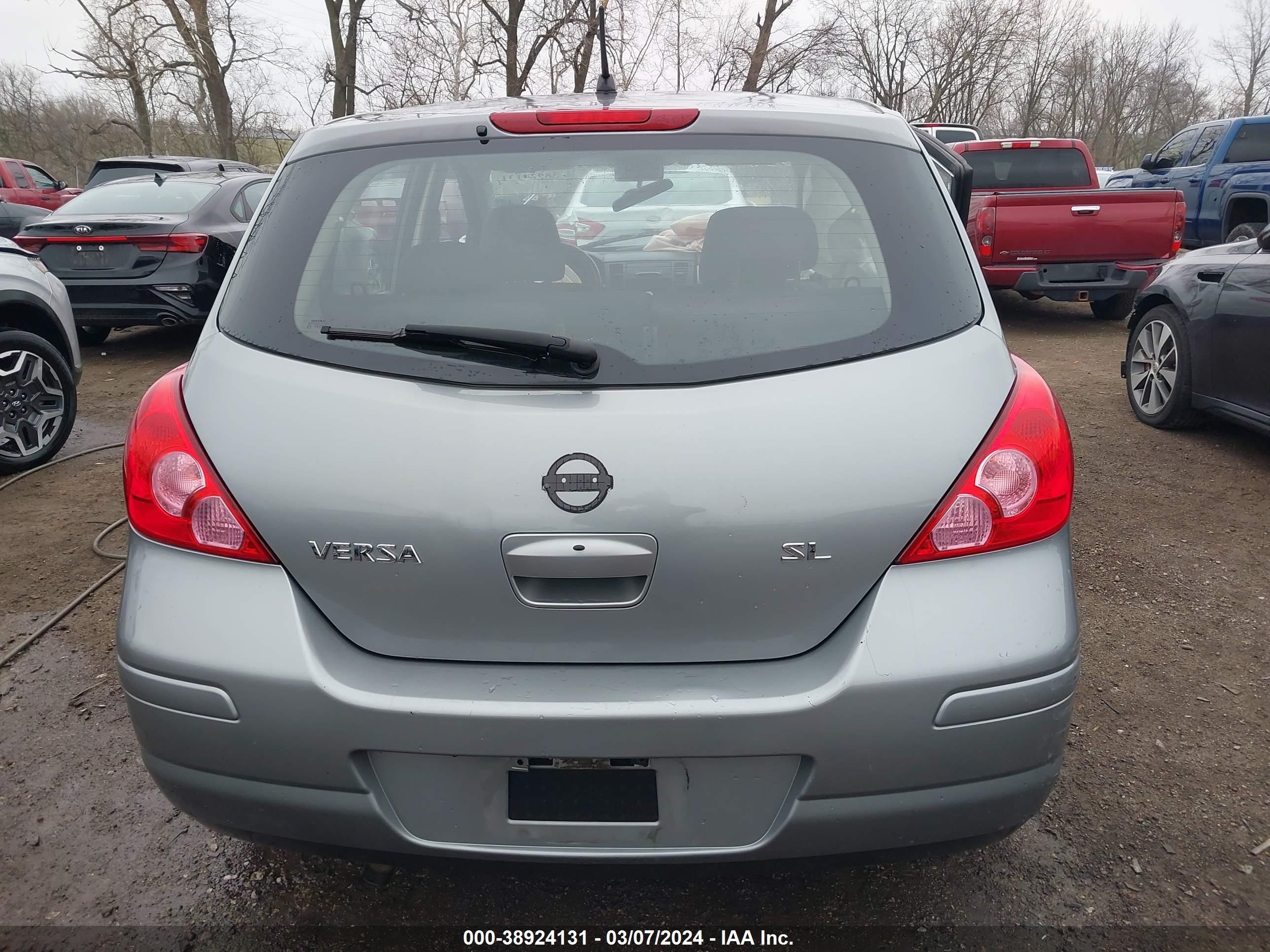 Photo 15 VIN: 3N1BC13EX8L363727 - NISSAN VERSA 