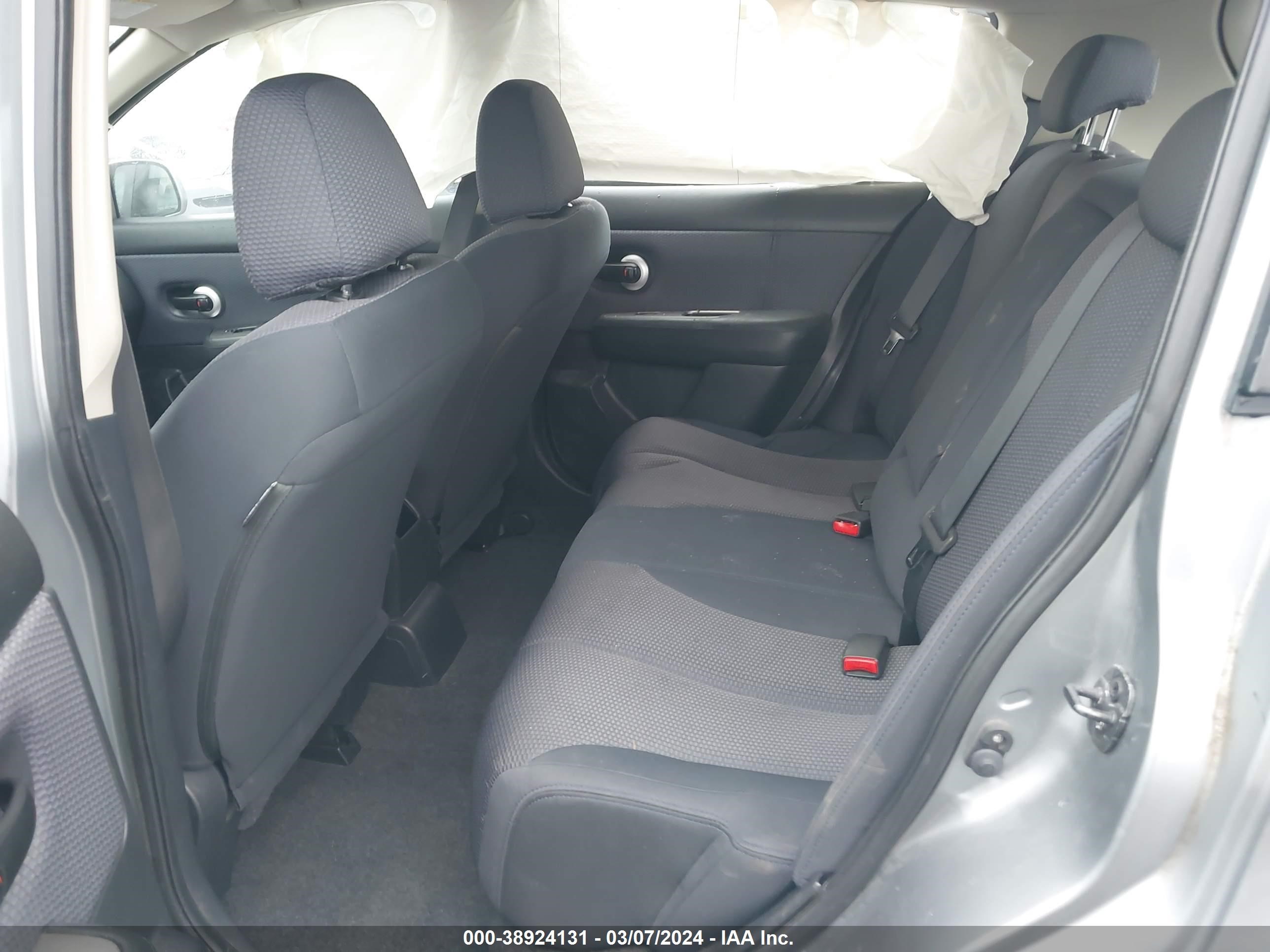 Photo 7 VIN: 3N1BC13EX8L363727 - NISSAN VERSA 