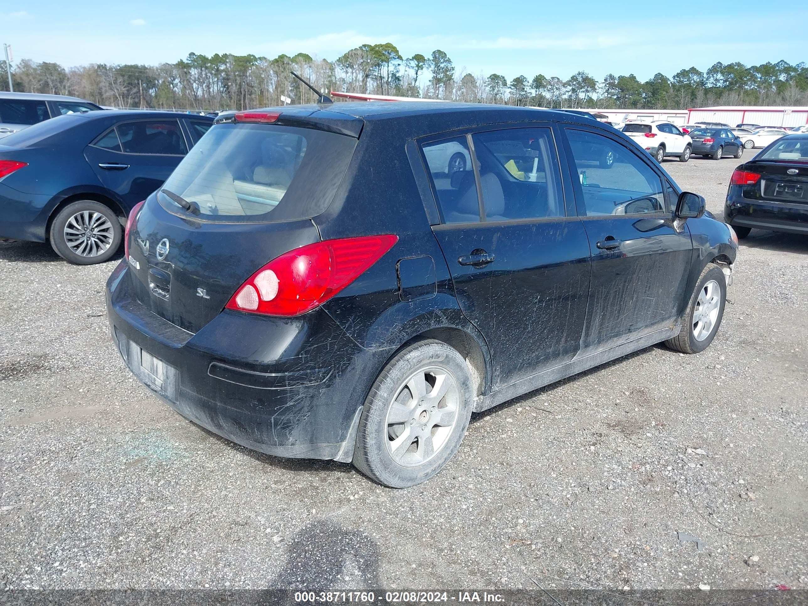 Photo 3 VIN: 3N1BC13EX8L393763 - NISSAN VERSA 