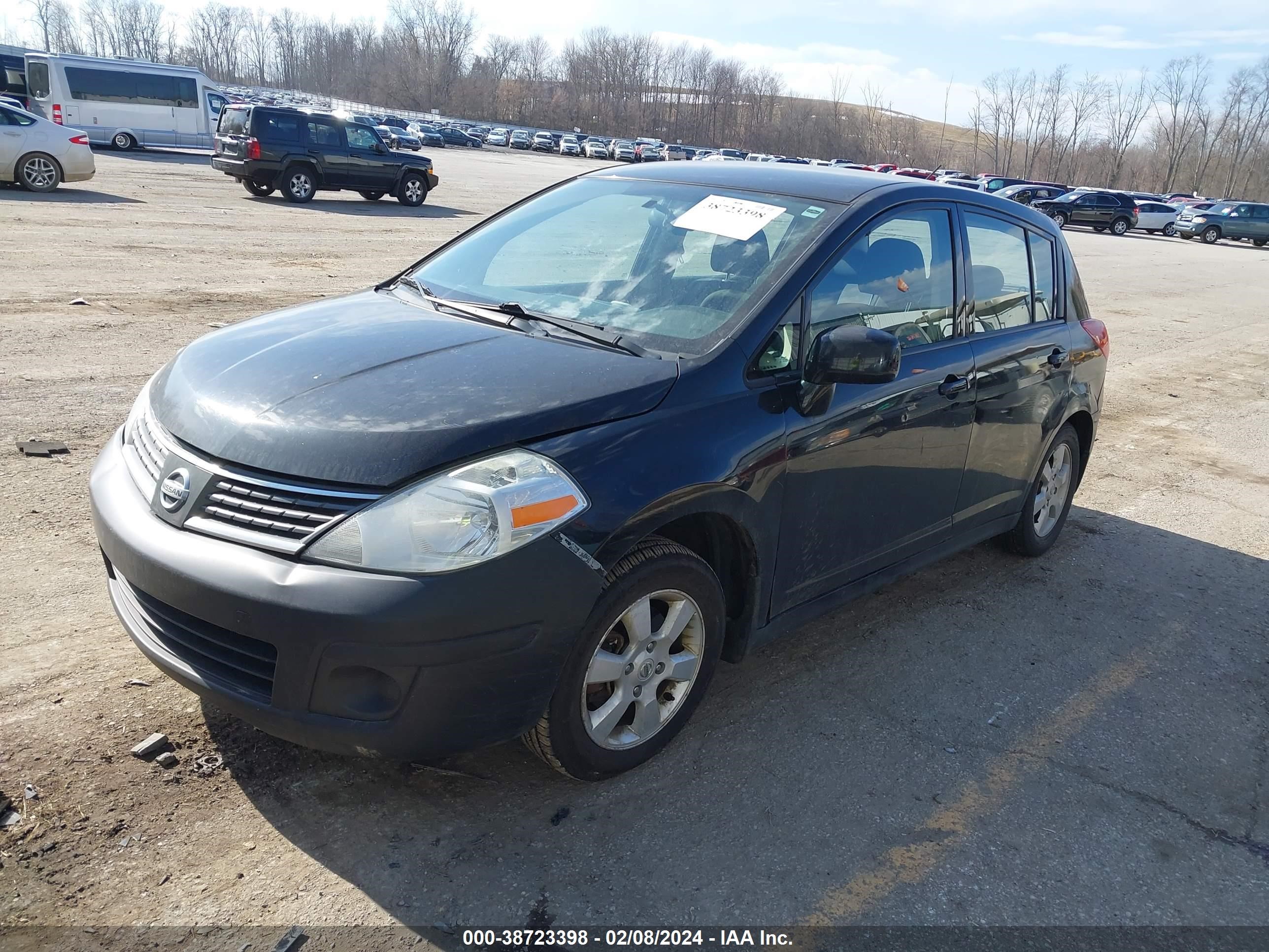 Photo 1 VIN: 3N1BC13EX9L393702 - NISSAN VERSA 