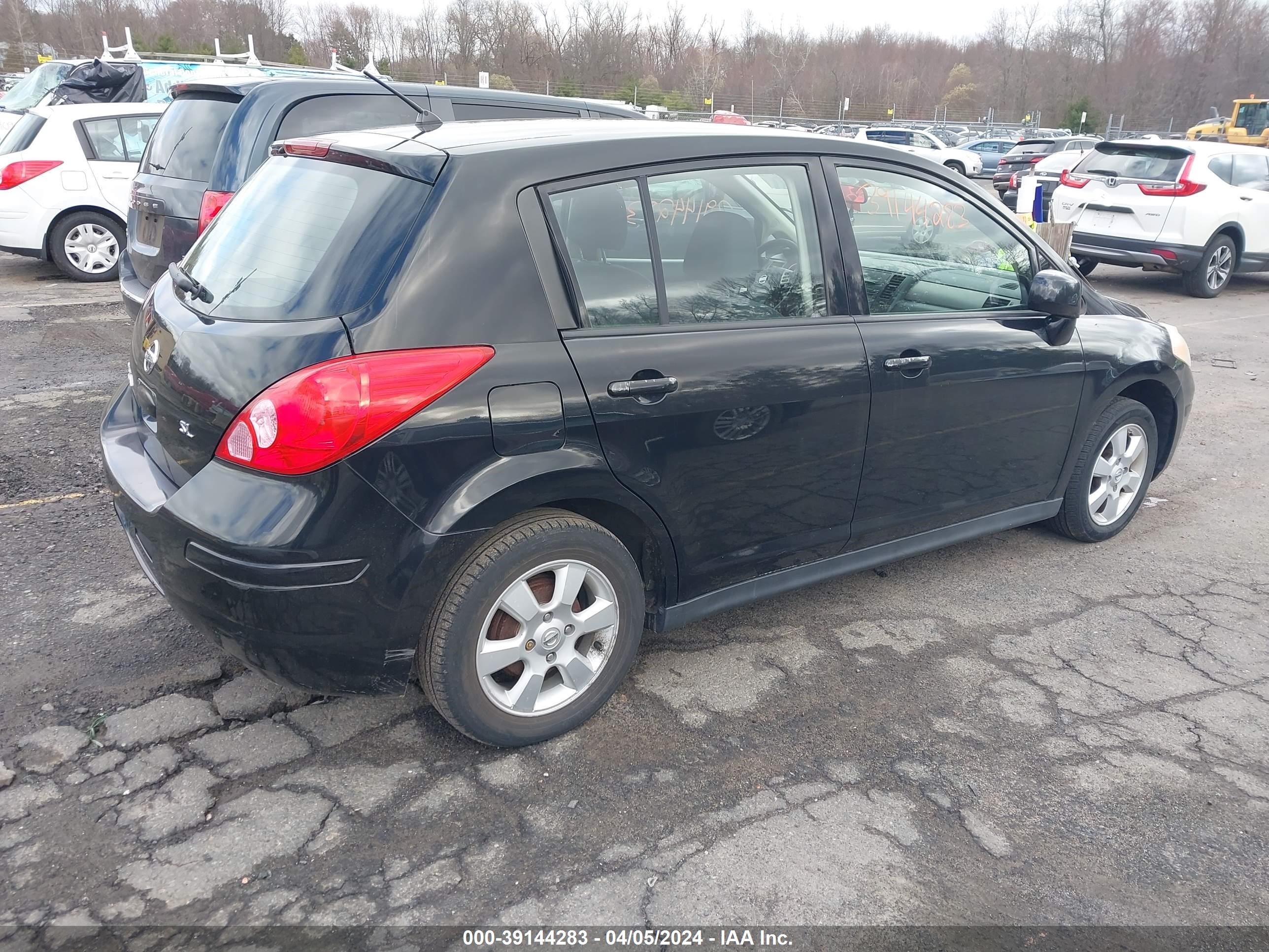 Photo 3 VIN: 3N1BC13EX9L406741 - NISSAN VERSA 