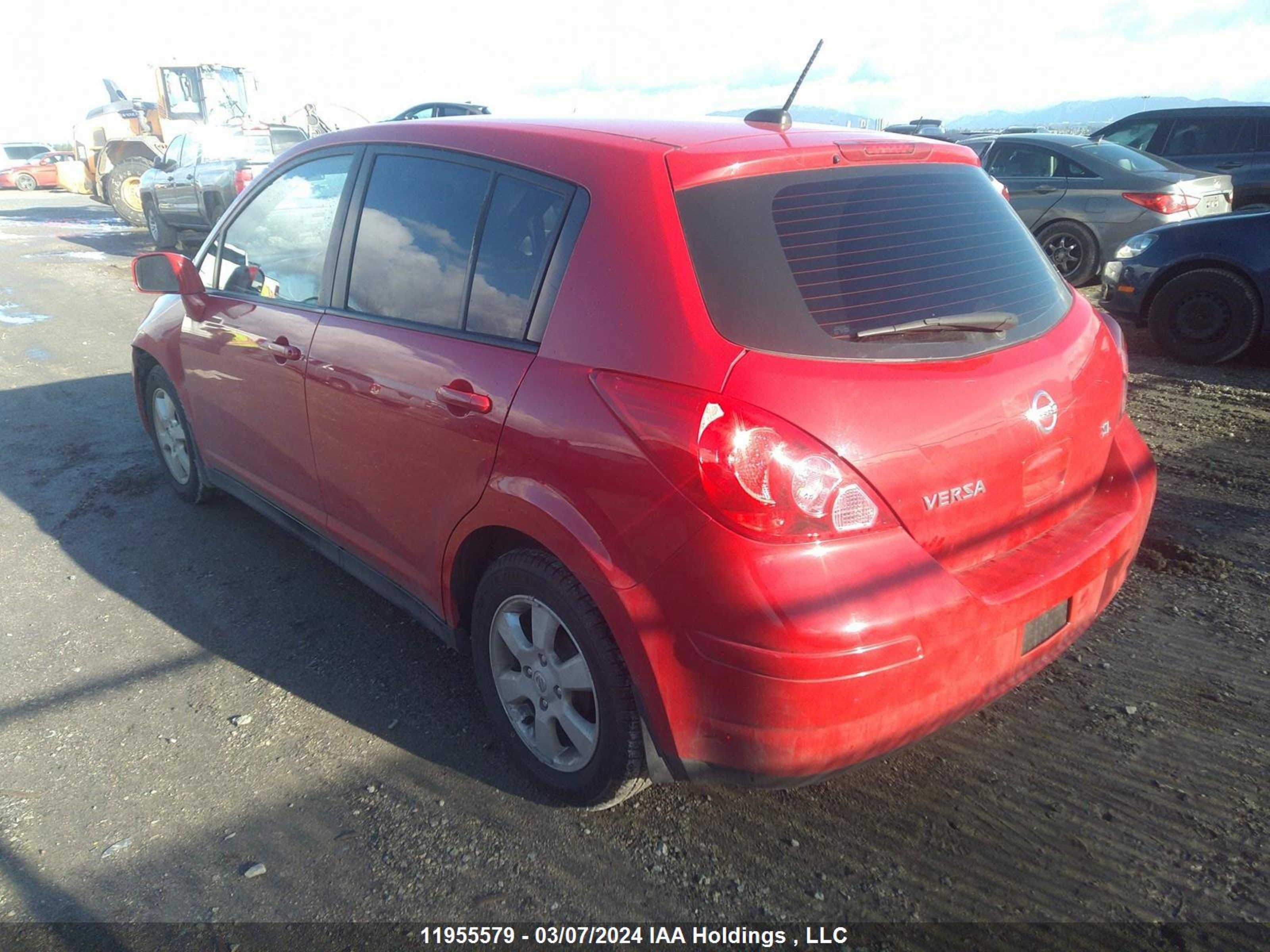 Photo 2 VIN: 3N1BC13EX9L422521 - NISSAN VERSA 